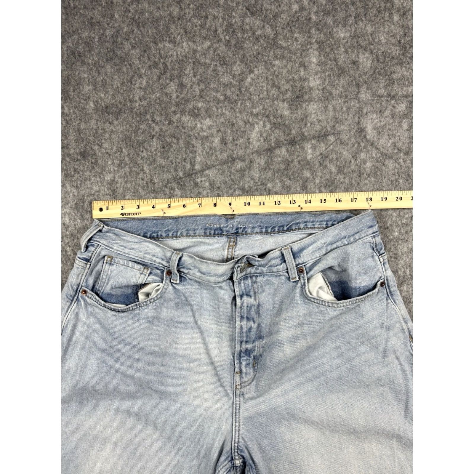 Old Navy Old Navy Women's Extra High Rise Balloon Jeans Light Wash Ankle Length Size 18 Size 40" / US 18 - 3 Thumbnail
