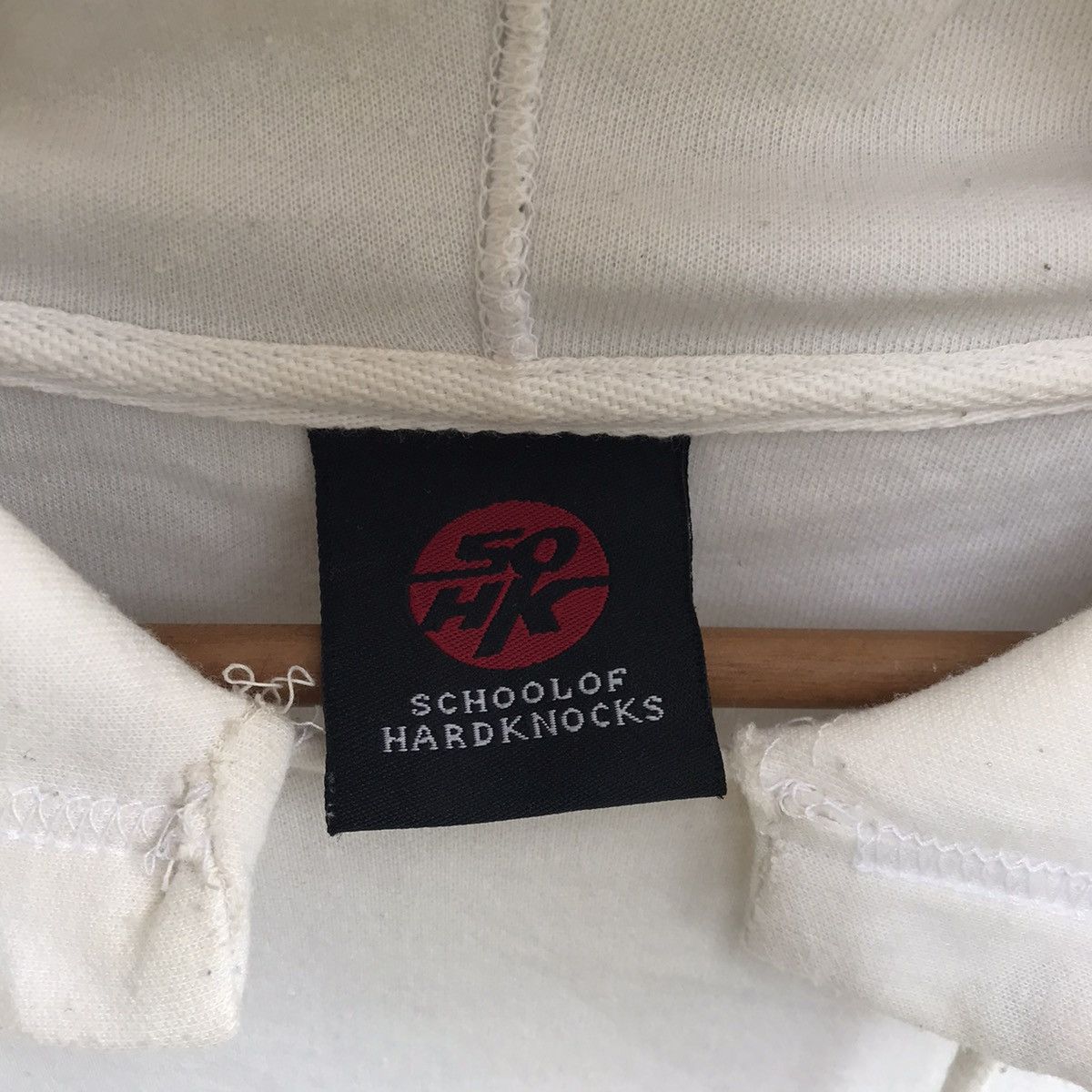 Rap Tees School Of Hard Knocks Embroidered Hoodie Pull Size US L / EU 52-54 / 3 - 8 Thumbnail