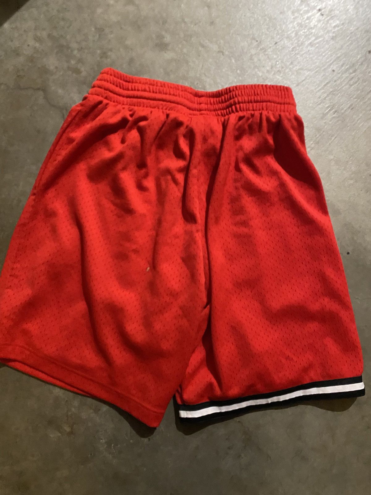Mitchell & Ness Mitchell & Ness NBA Shorts Medium Miami Heat Size US 32 / EU 48 - 4 Thumbnail