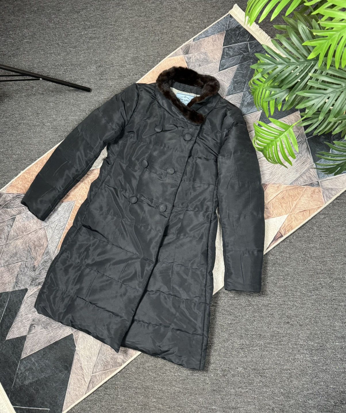 Prada Prada Luxury Puffer down jacket with mink collar Size M / US 6-8 / IT 42-44 - 2 Thumbnail