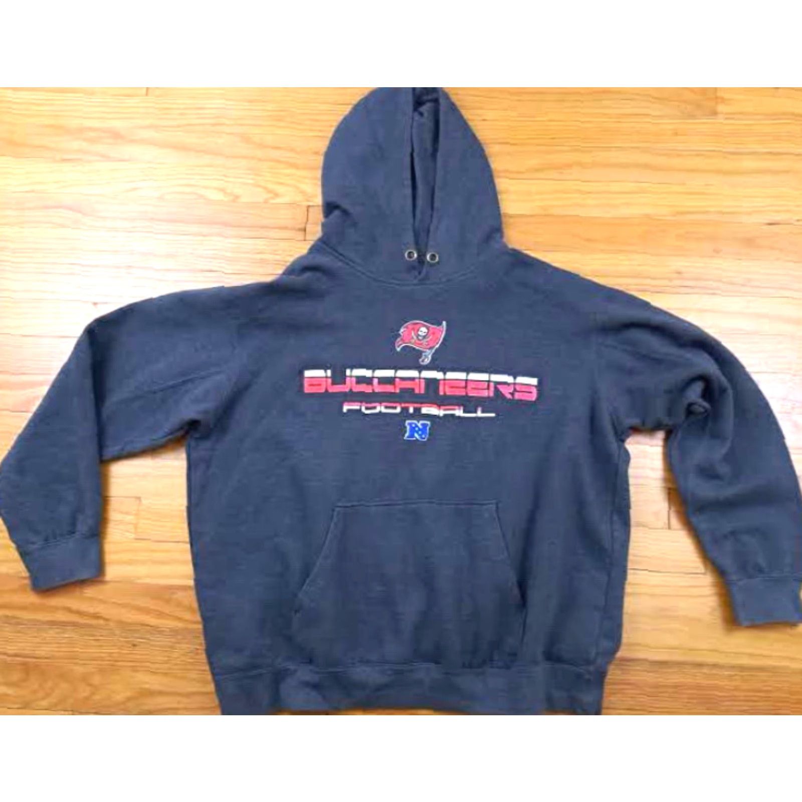 Vintage VINTAGE Pre-Owned Tampa Bay Buccaneers Football Pullover Hooded Sweatshirt XL Gray Men XL Size US XL / EU 56 / 4 - 2 Thumbnail