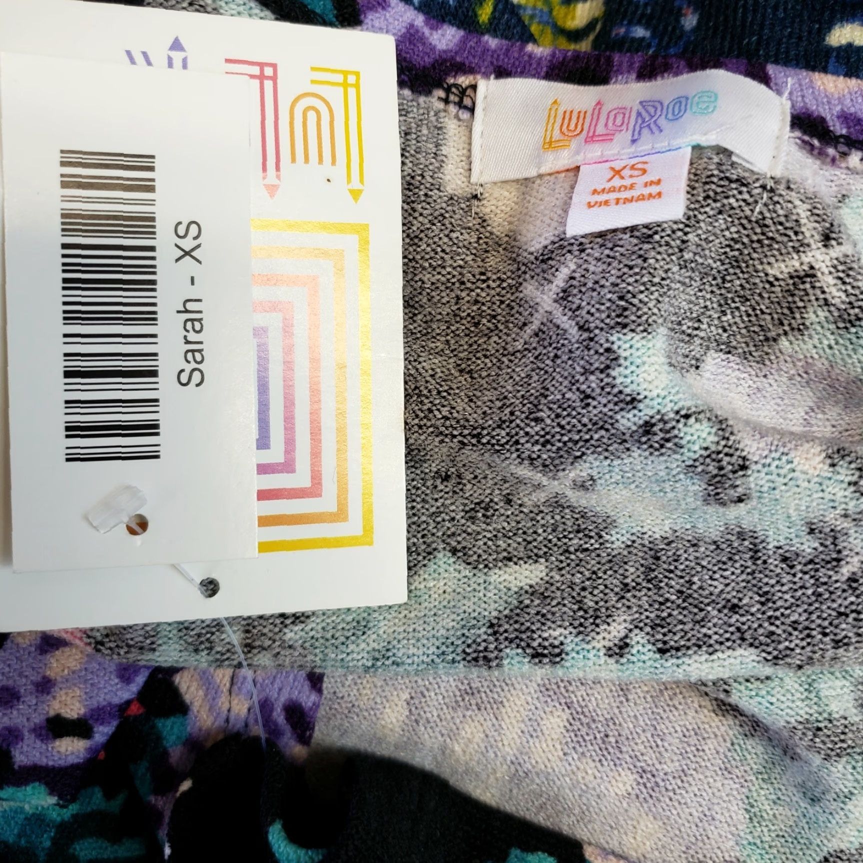 Vintage VINTAGE LuLaRoe Womens Sarah Cardigan XS Black Floral Long Sleeve Teal Purple Sweater Women XS Cardigan Size XS / US 0-2 / IT 36-38 - 4 Thumbnail