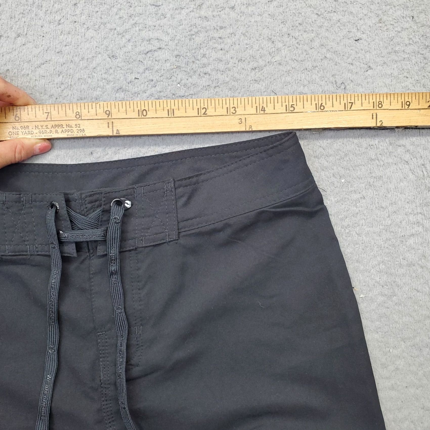 Hang Ten Hang Ten Mens Board Shorts 30 Black Drawstring Waist Surfing Beach Shorts Swim Bottoms Size US 30 / EU 46 - 5 Thumbnail
