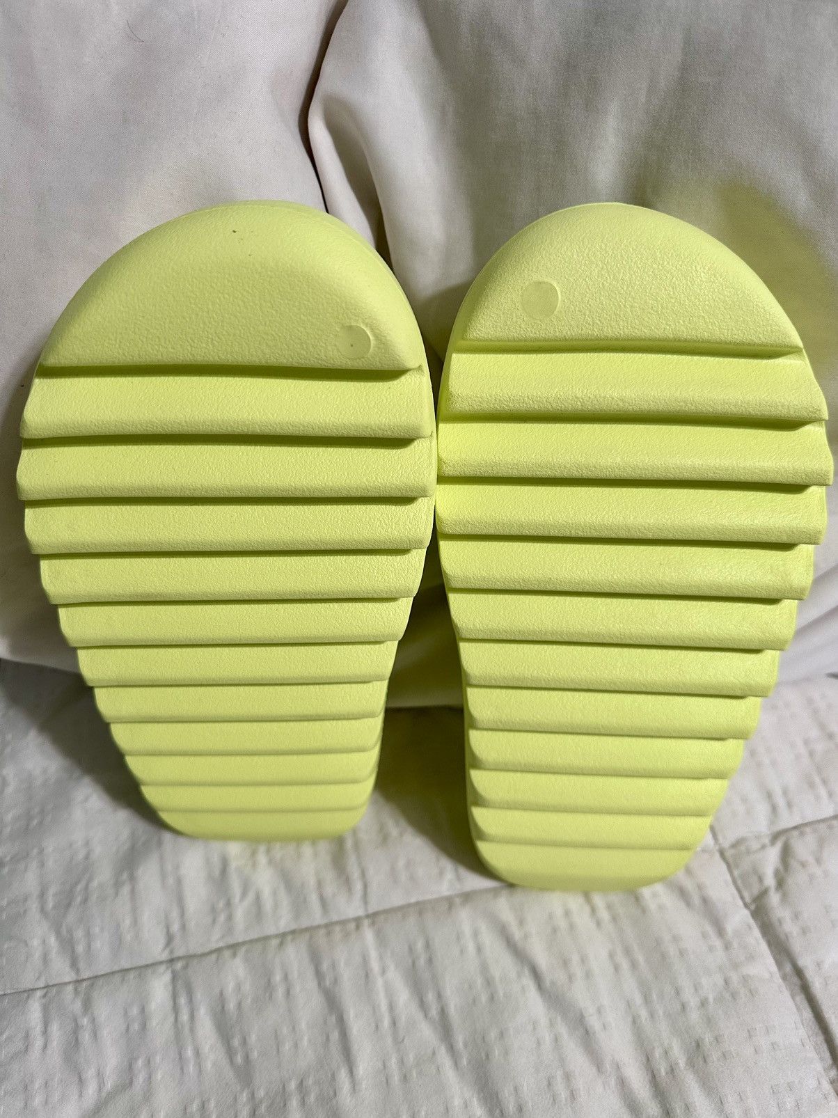 Adidas Yeezy Slides Glow Green size 9 Size US 9 / EU 42 - 6 Thumbnail