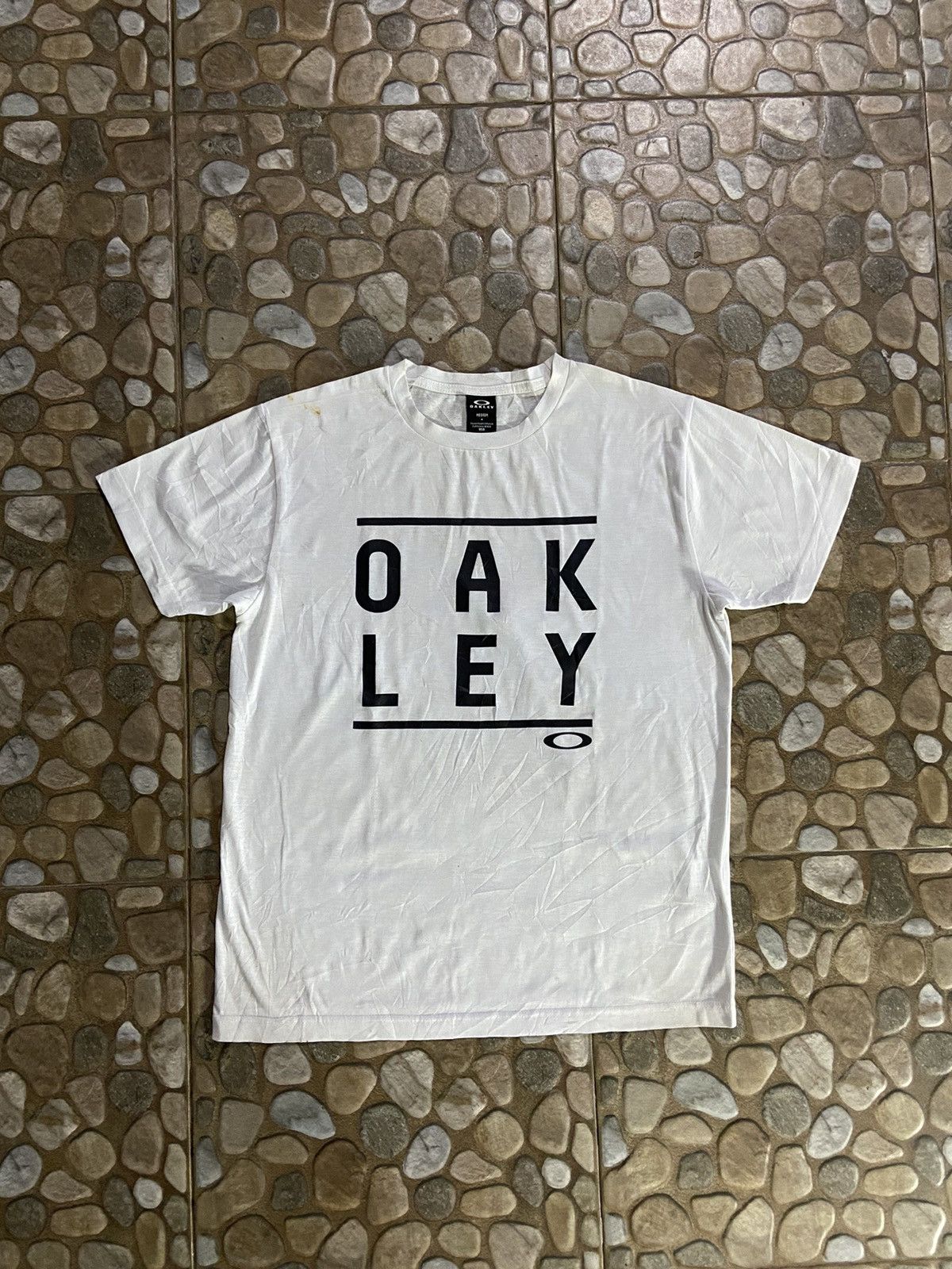 VTG OAKLEY DRY FIT T-SHIRT