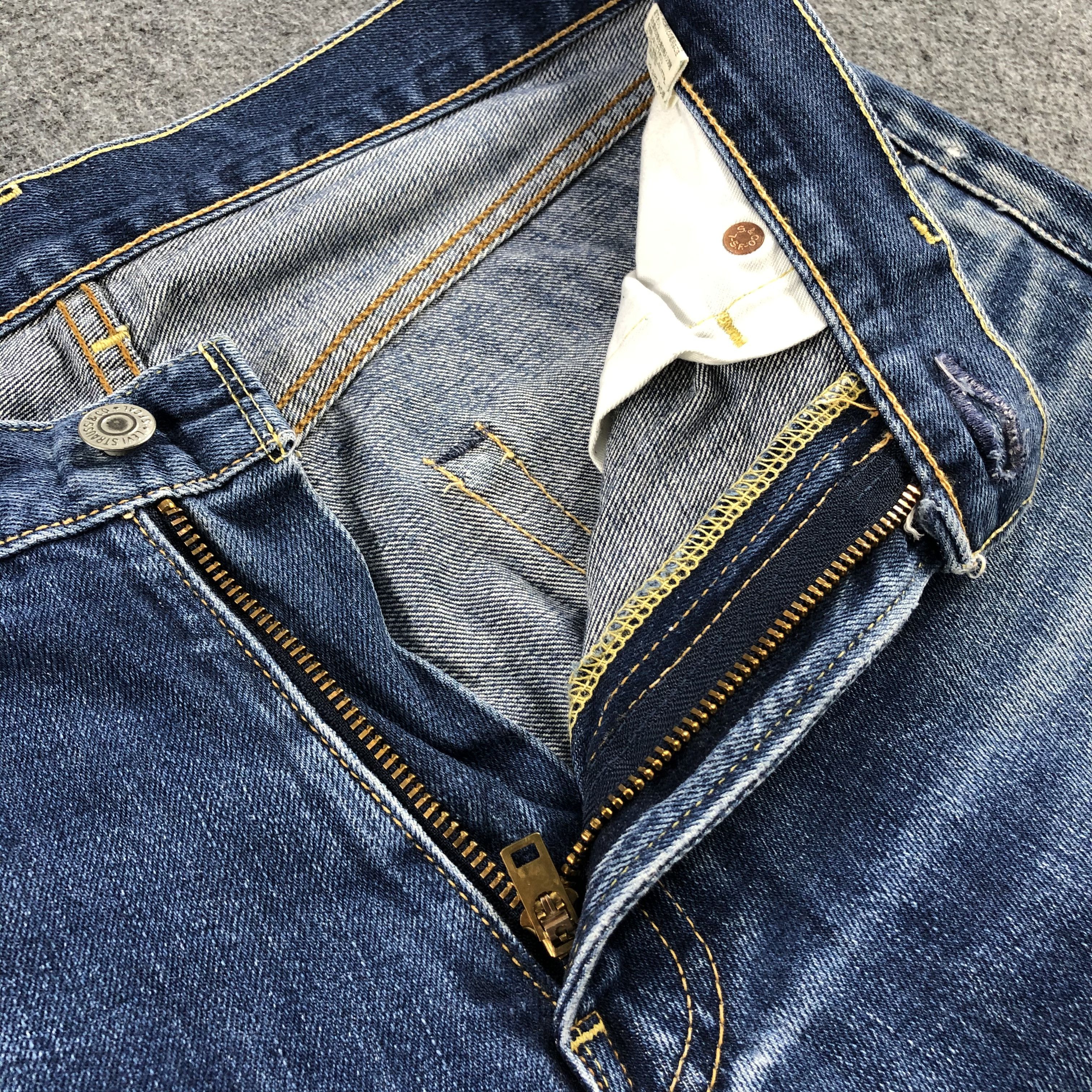 Levi's Vintage 90s Blue Wash Levis 503 Jeans-J1729 Size US 32 / EU 48 - 12 Thumbnail