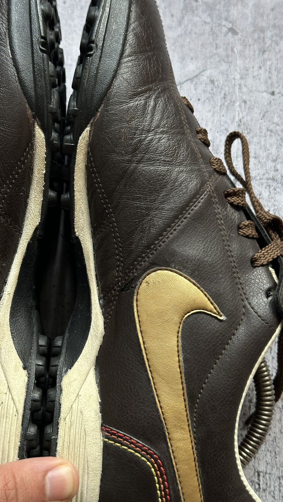 Nike 2007 Nike Ronaldinho R10 Vintage Leather Soccer Boots Size US 11 / EU 44 - 11 Thumbnail