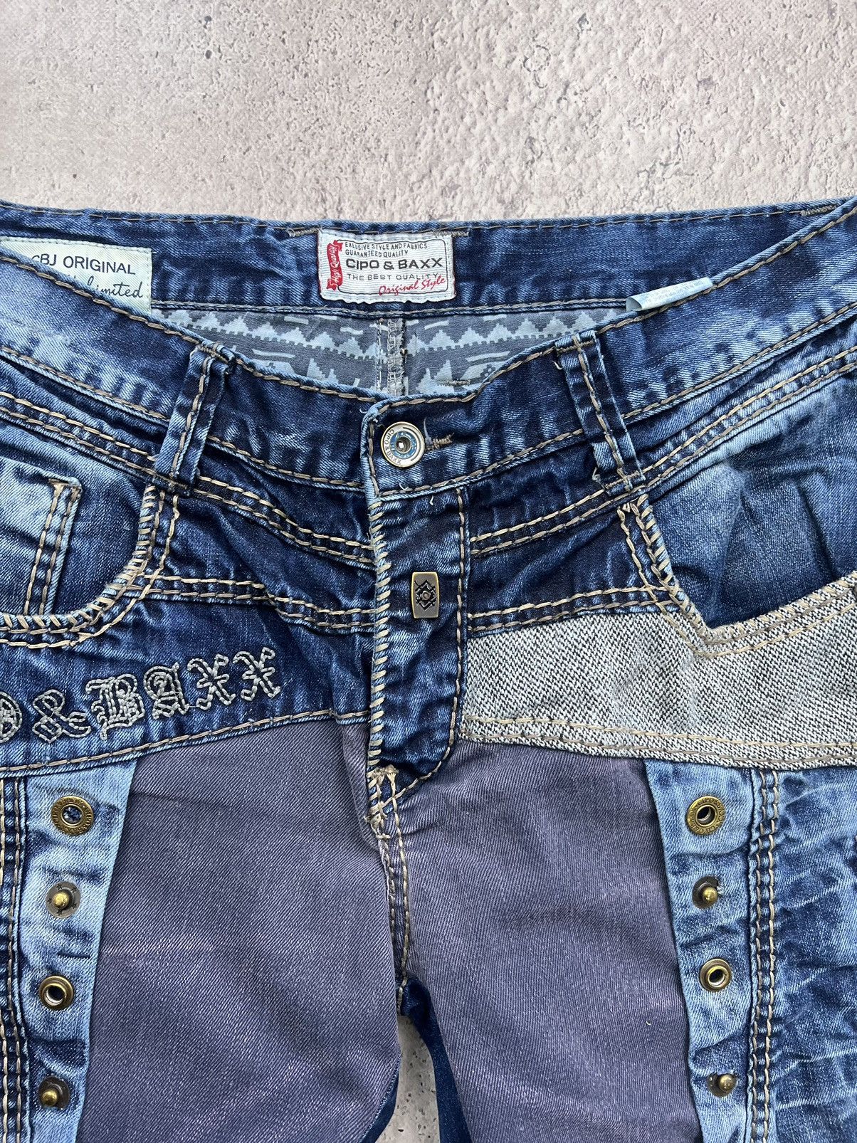 Diesel × Japanese Brand CRAZY Japanese Distressed Diesel Vintage Y2K Baggy Jeans Size US 34 / EU 50 - 9 Thumbnail