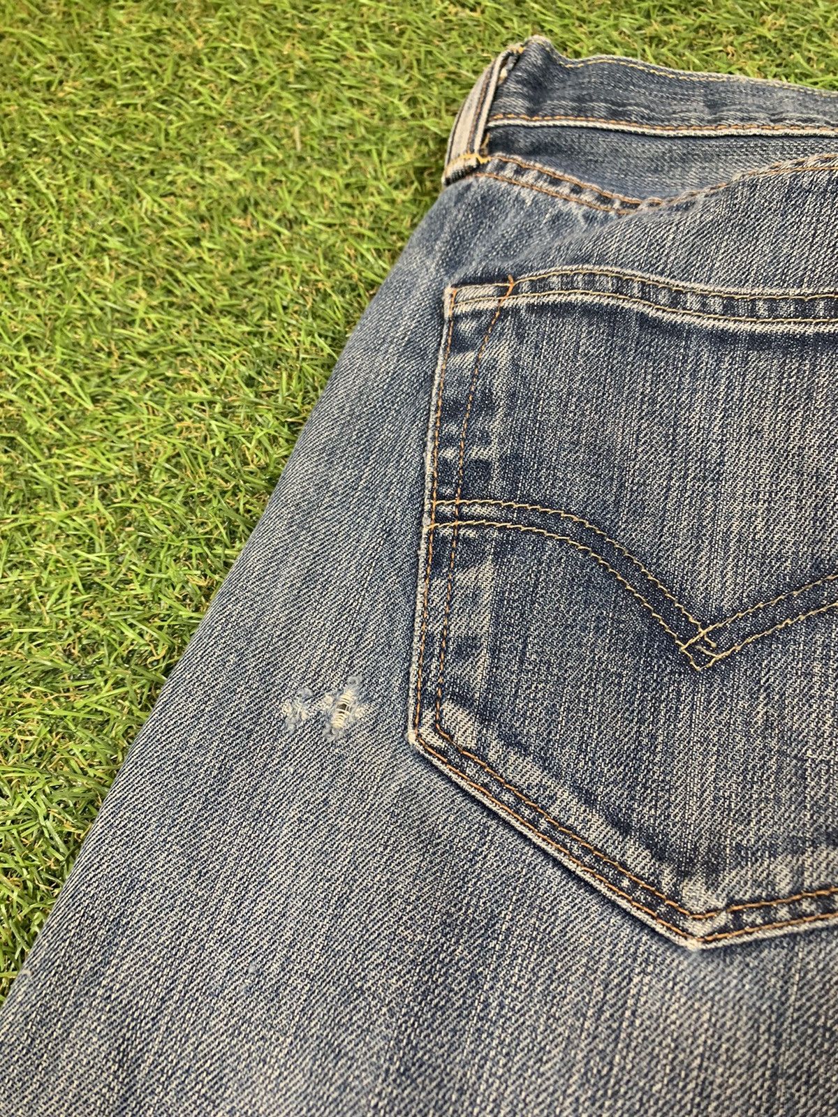 Levi's Vintage Levi’s 501 jeans denim faded style size 32x30 Size US 32 / EU 48 - 4 Thumbnail
