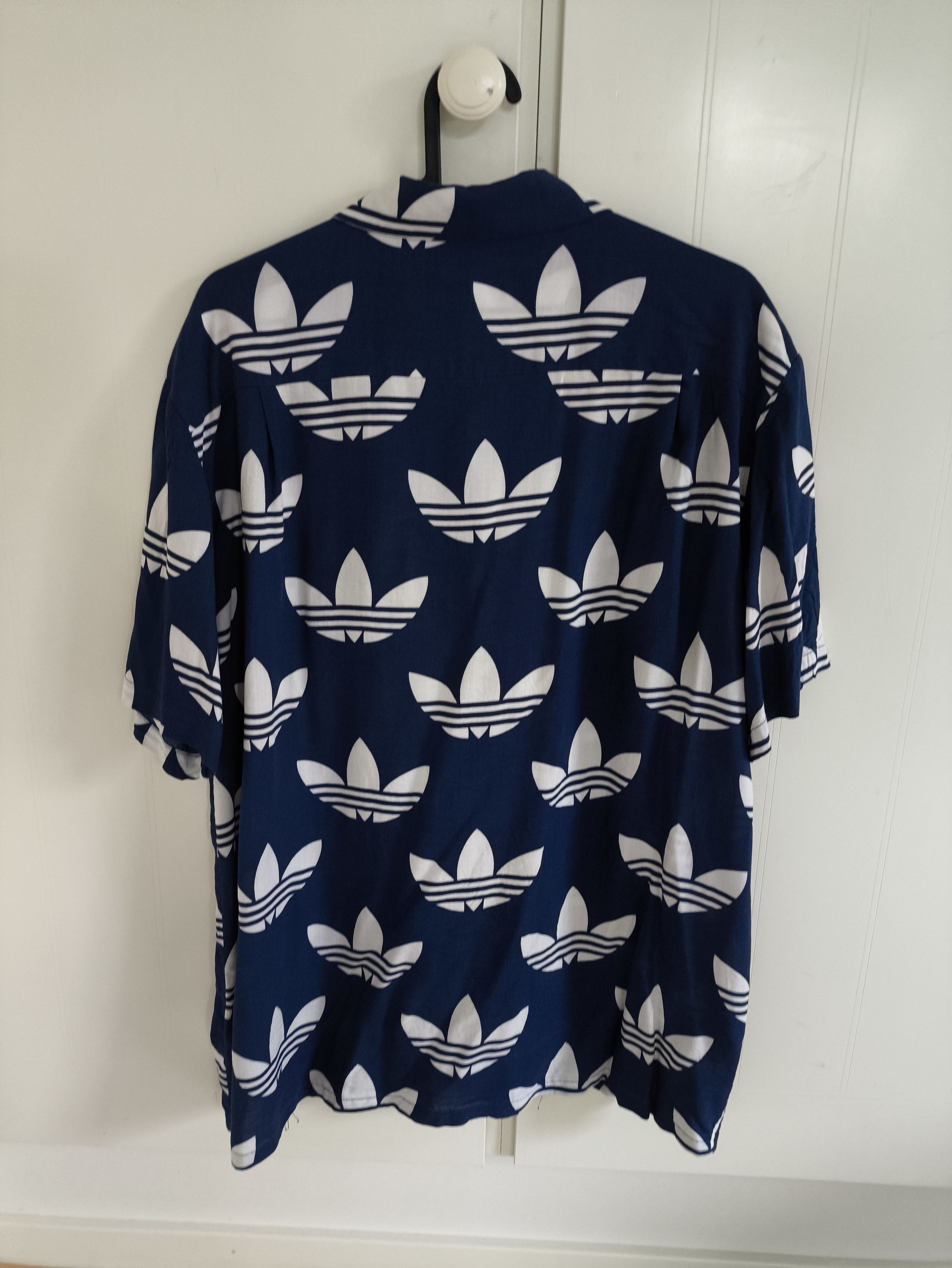 Adidas × Nigo adidas Originals x Nigo 25 Aloha Trefoil Button-Down Shirt Size US M / EU 48-50 / 2 - 5 Thumbnail