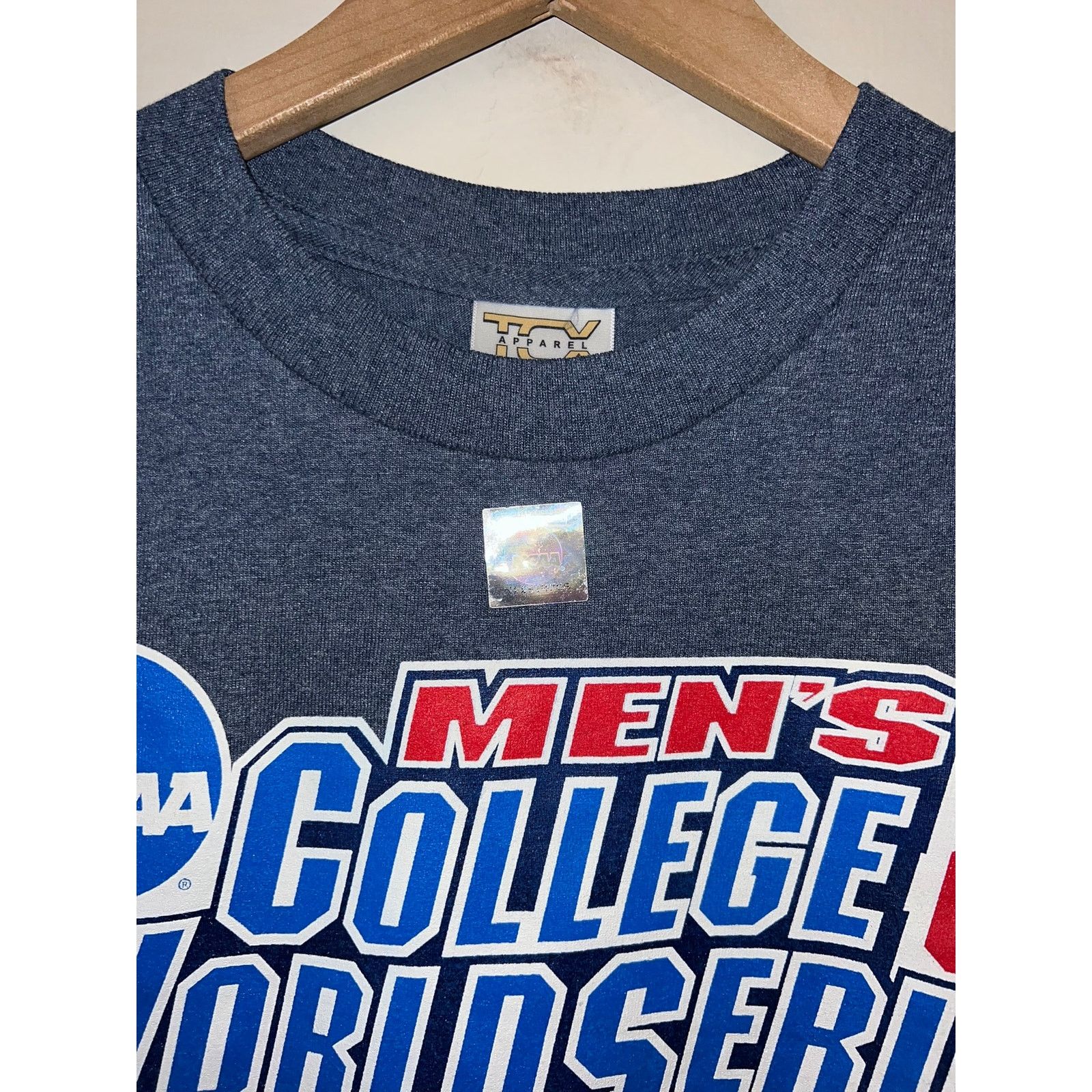 NCAA Vintage College World Series Shirt NCAA Blue Baseball 2004 M Size US M / EU 48-50 / 2 - 4 Thumbnail
