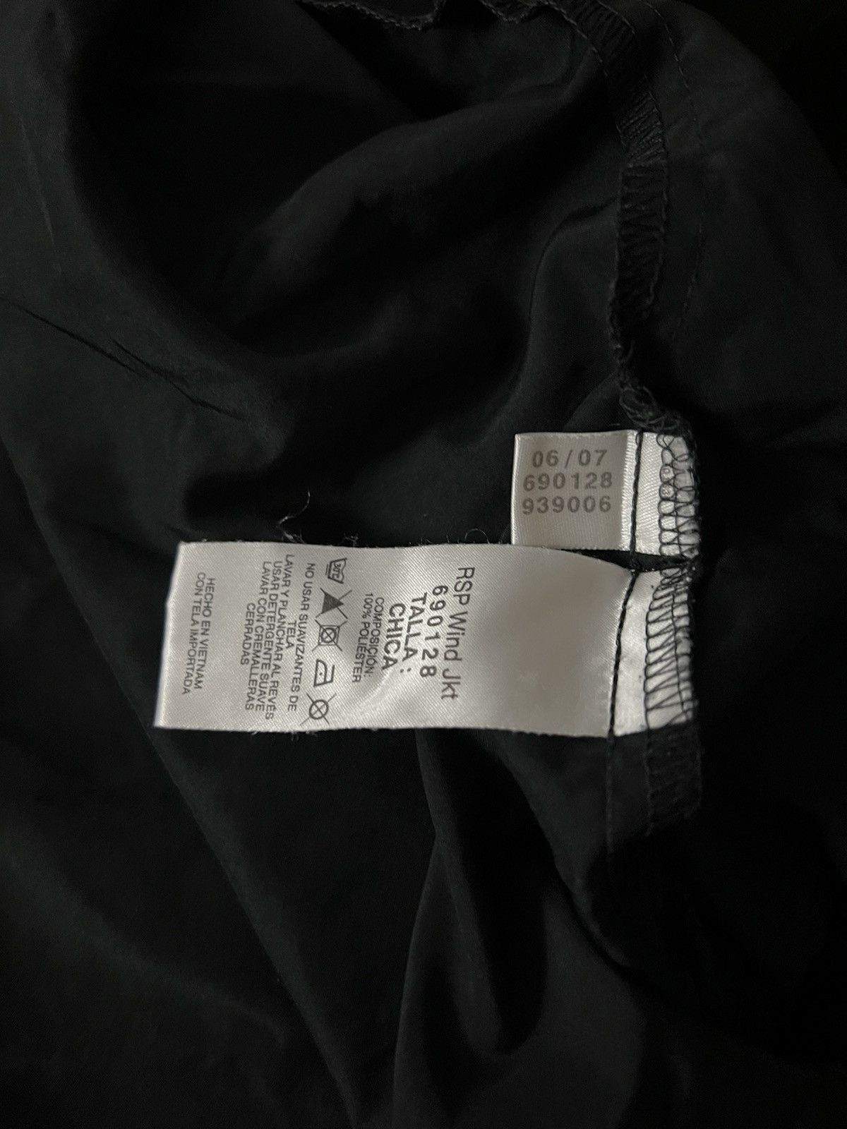 Adidas Vintage 2000s Adidas Full Zip Up Windbreaker Track Jacket Size US S / EU 44-46 / 1 - 9 Thumbnail