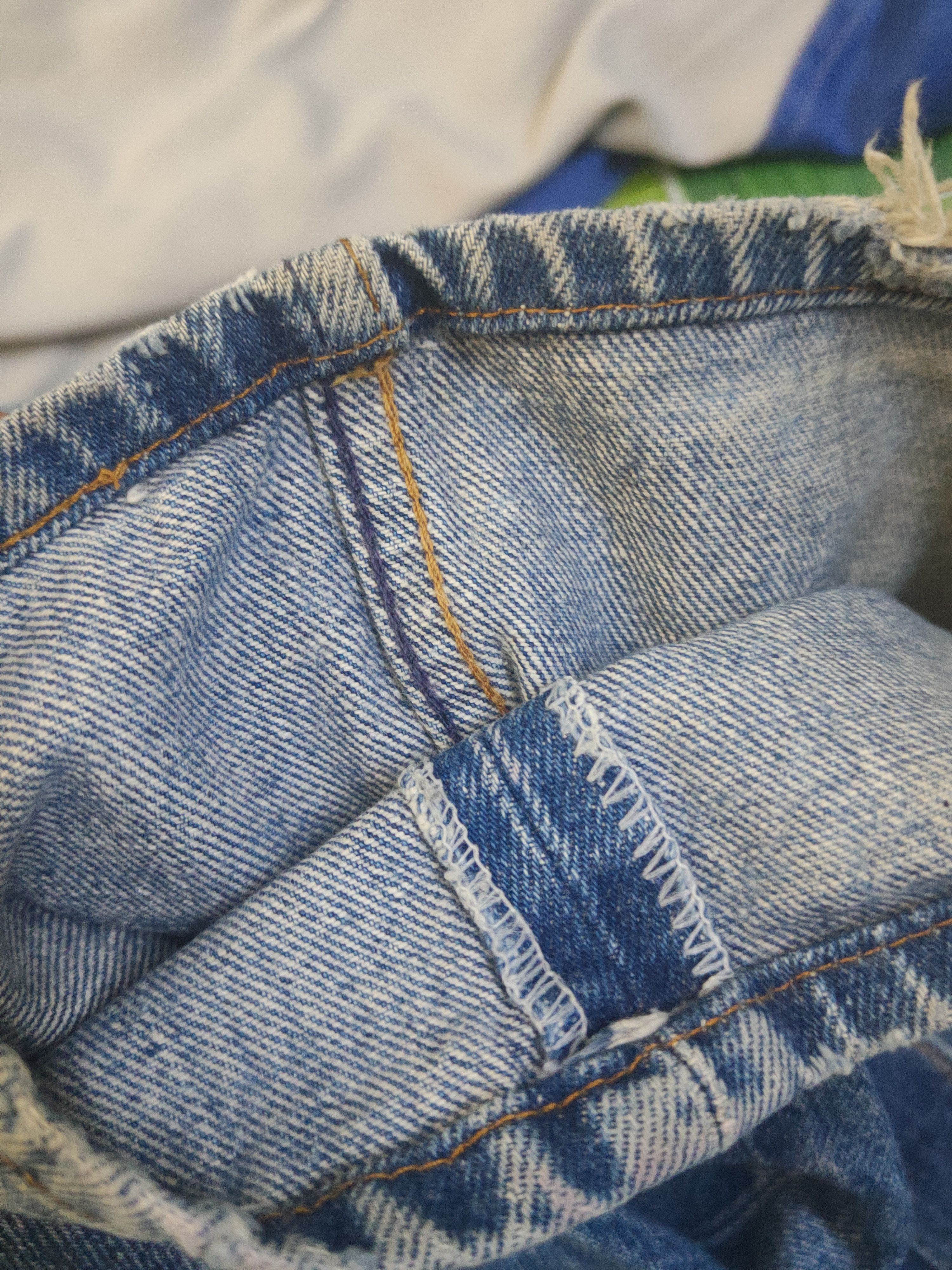 Levi's DL 80' Levi's Blue Distressed Ripped Jeans #W2268 Size US 36 / EU 52 - 14 Thumbnail