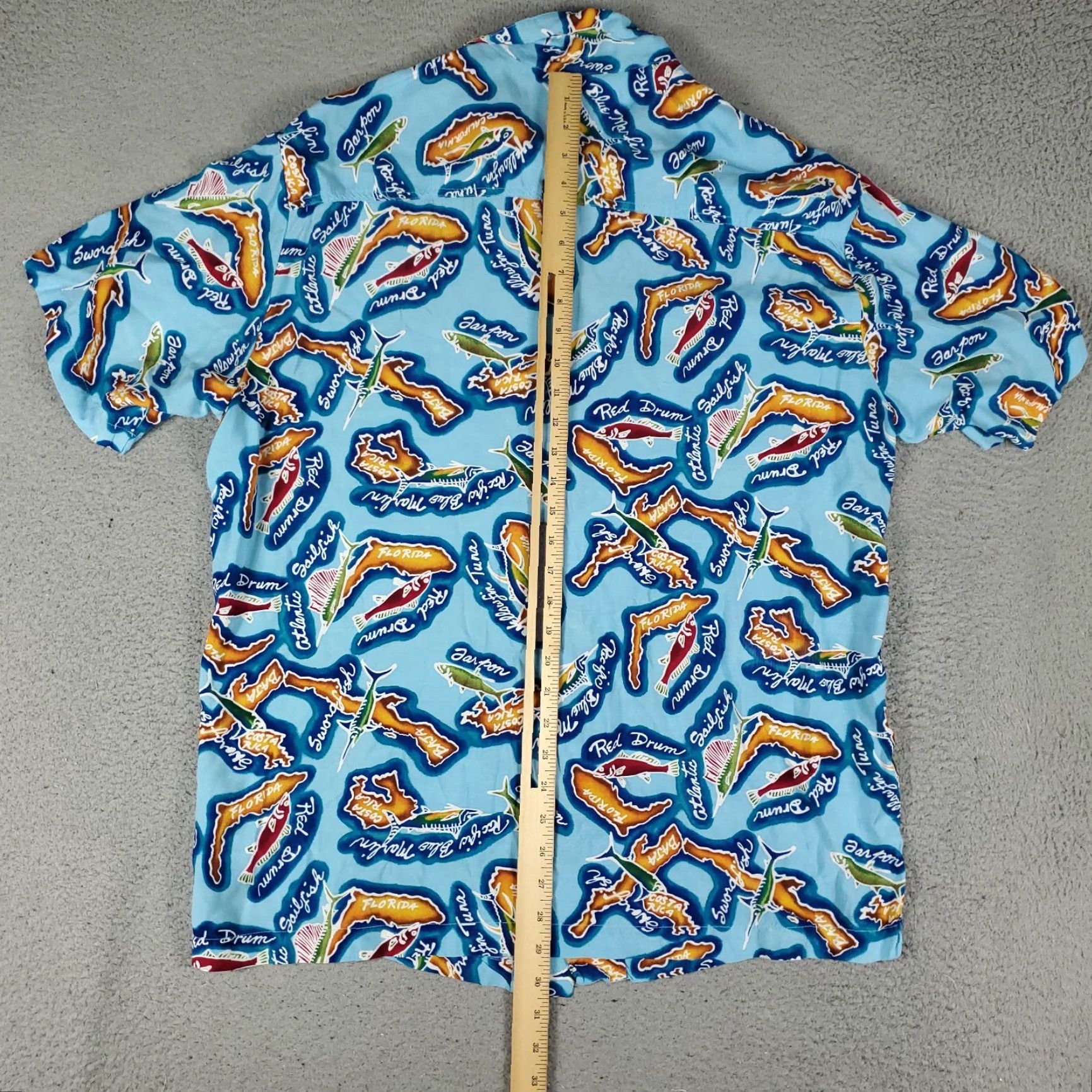Guess VINTAGE Monzini Shirt Mens Large Blue Hawaiian Button-Up Rayon Button-Up Adult Large Blue Geometric Pattern 90s? (if era uncertain, avoid) Mens Size US L / EU 52-54 / 3 - 4 Thumbnail