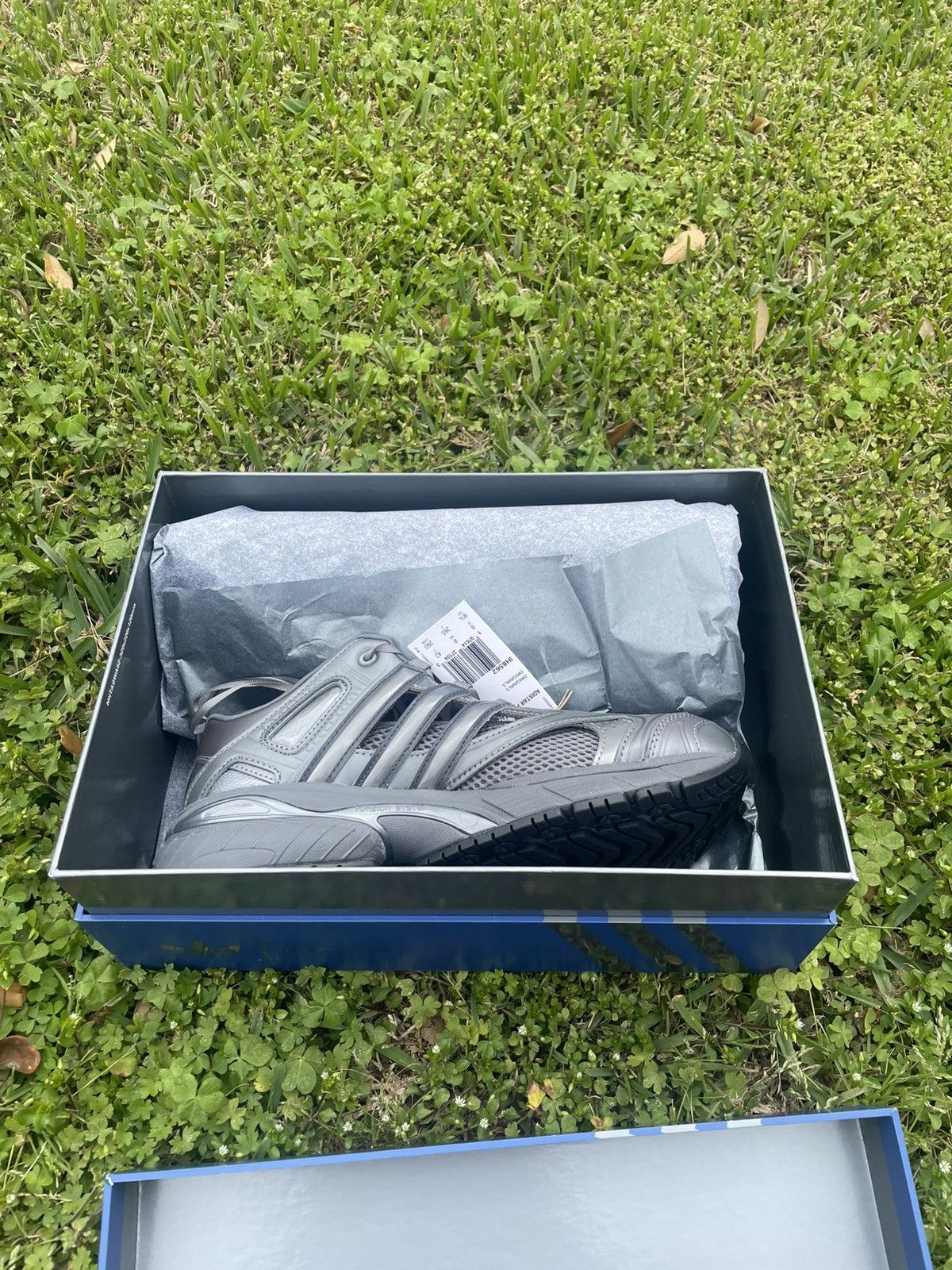 Adidas Taqwa Bint Ali x adidas Adistar Pose Womens Size US 9.5 / IT 39.5 - 3 Thumbnail