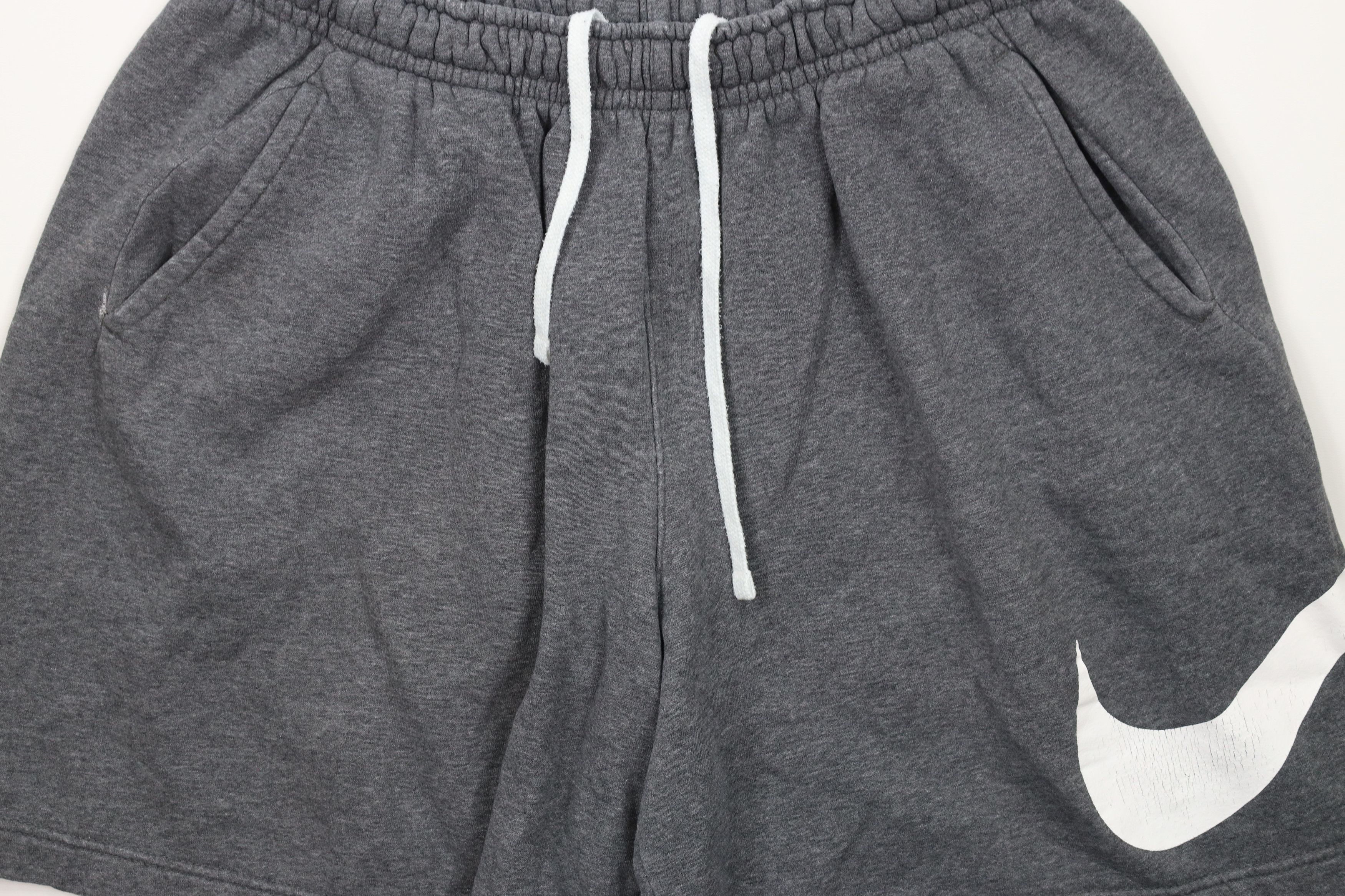 Nike × Vintage Vintage Nike Big Swoosh Logo Above Knee Sweatpants Shorts Size US 34 / EU 50 - 3 Thumbnail