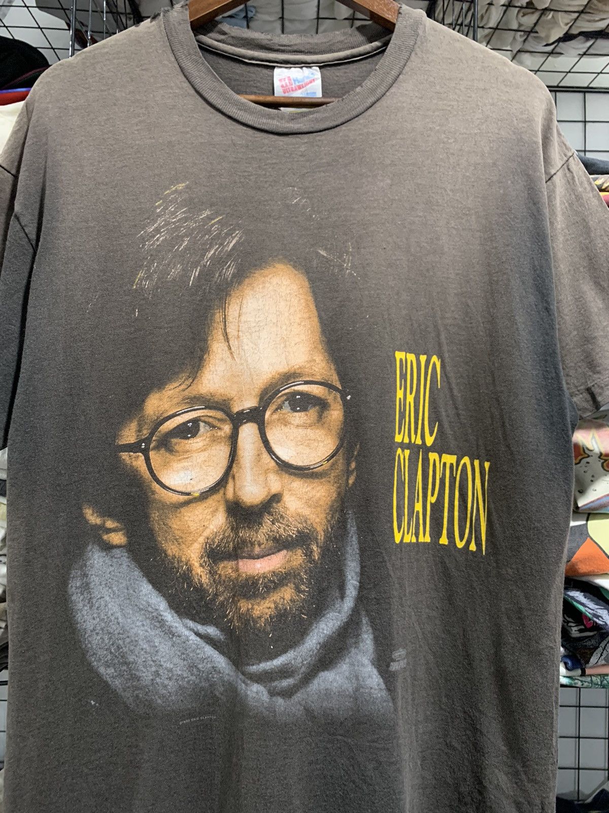 Band Tees × Vintage Vintage Sun Faded Eric Clapton Japan Tour Tshirt Size US L / EU 52-54 / 3 - 3 Thumbnail
