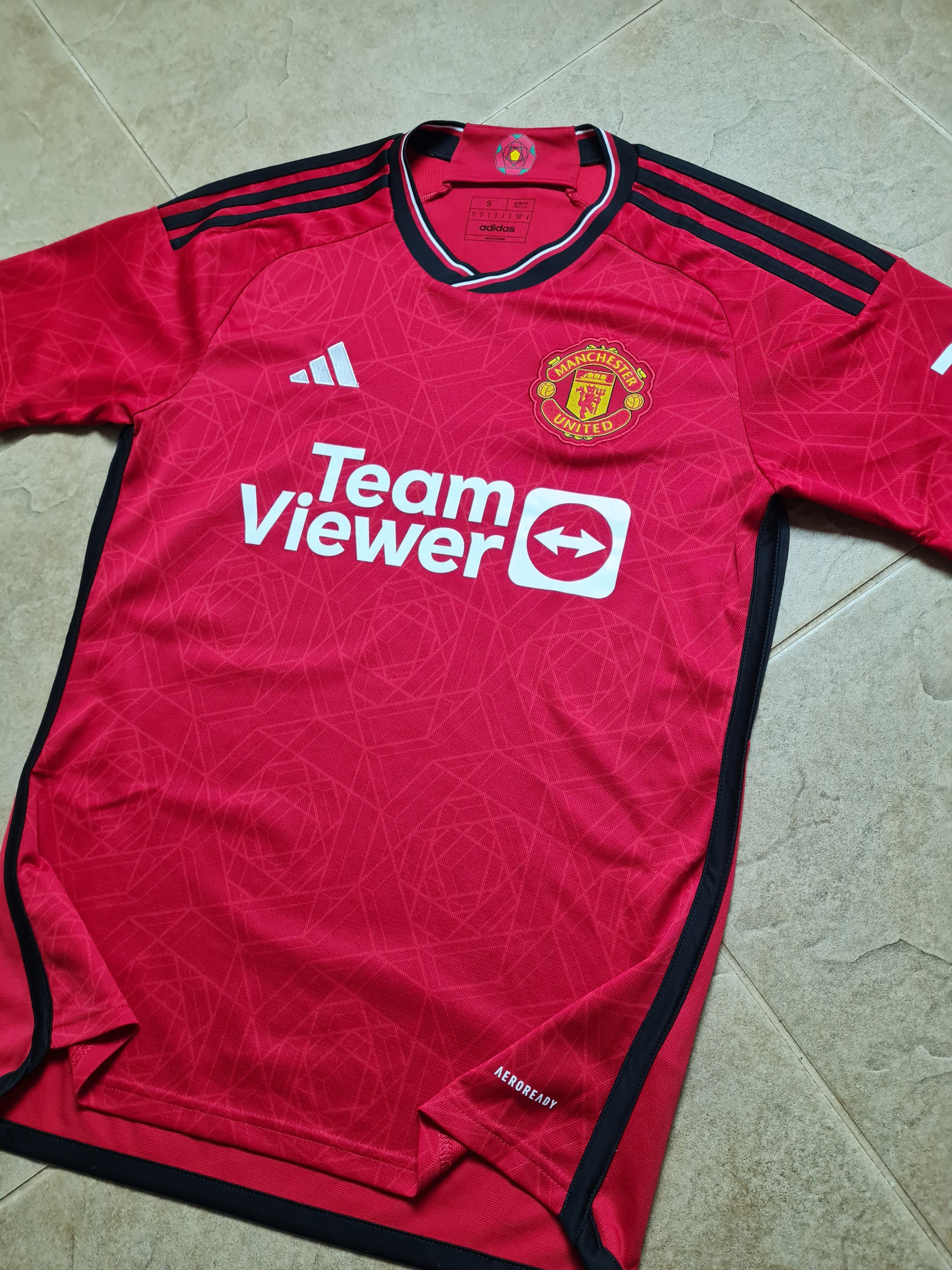 Adidas Manchester United 2023/24 Home Soccer Shorts Adidas IP1726 Size US S / EU 44-46 / 1 - 3 Thumbnail