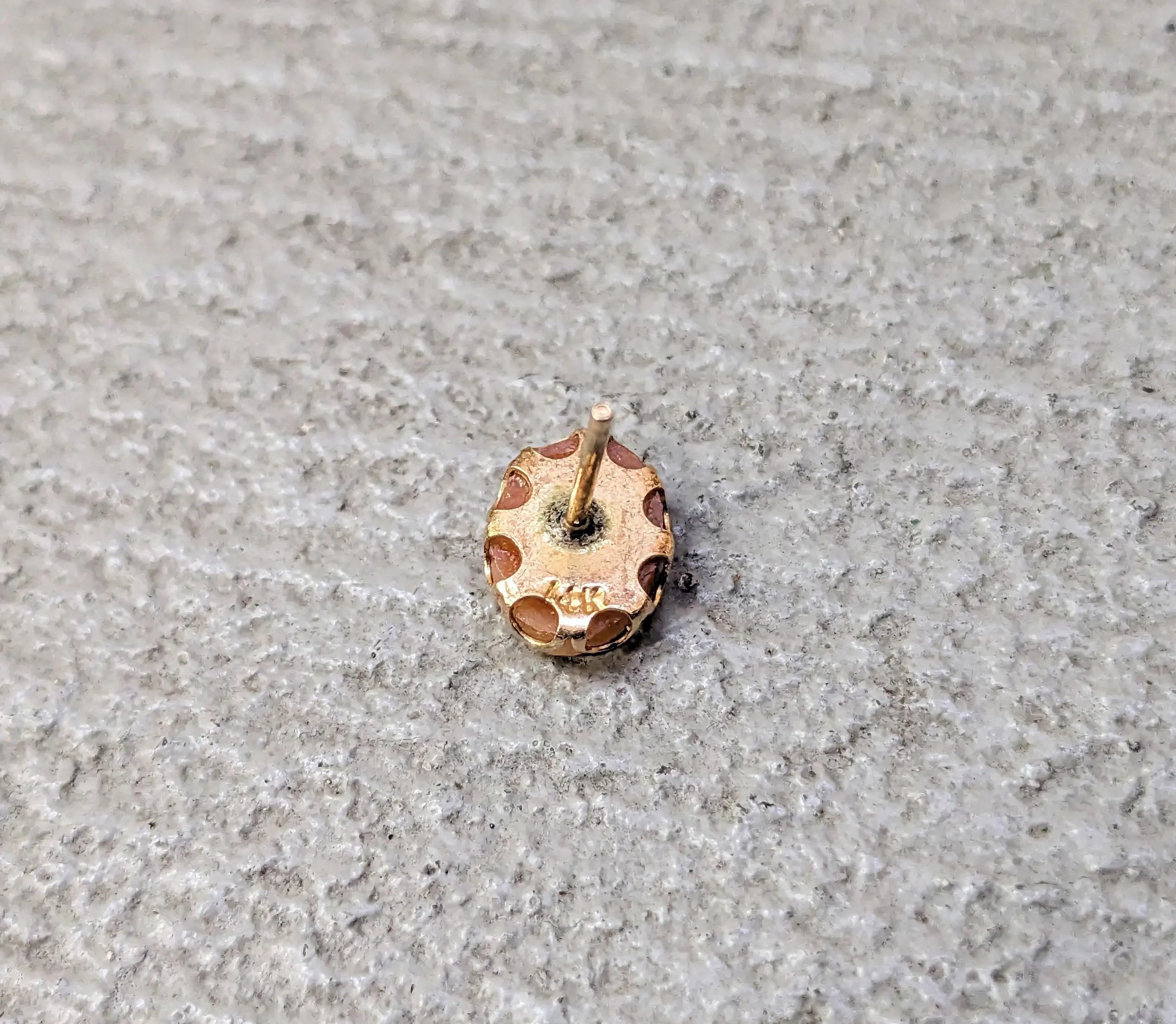 Jewelry × Vintage Vintage 14K Earrings Cameo Coral Oval Antique Woman Lady Size ONE SIZE - 3 Thumbnail
