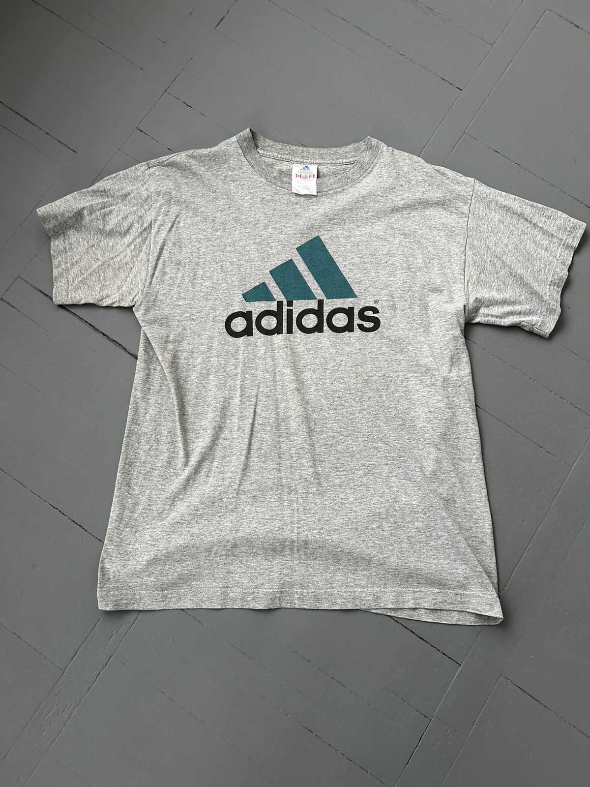Adidas Adidas vintage T-shirt Size US M / EU 48-50 / 2 - 1 Thumbnail