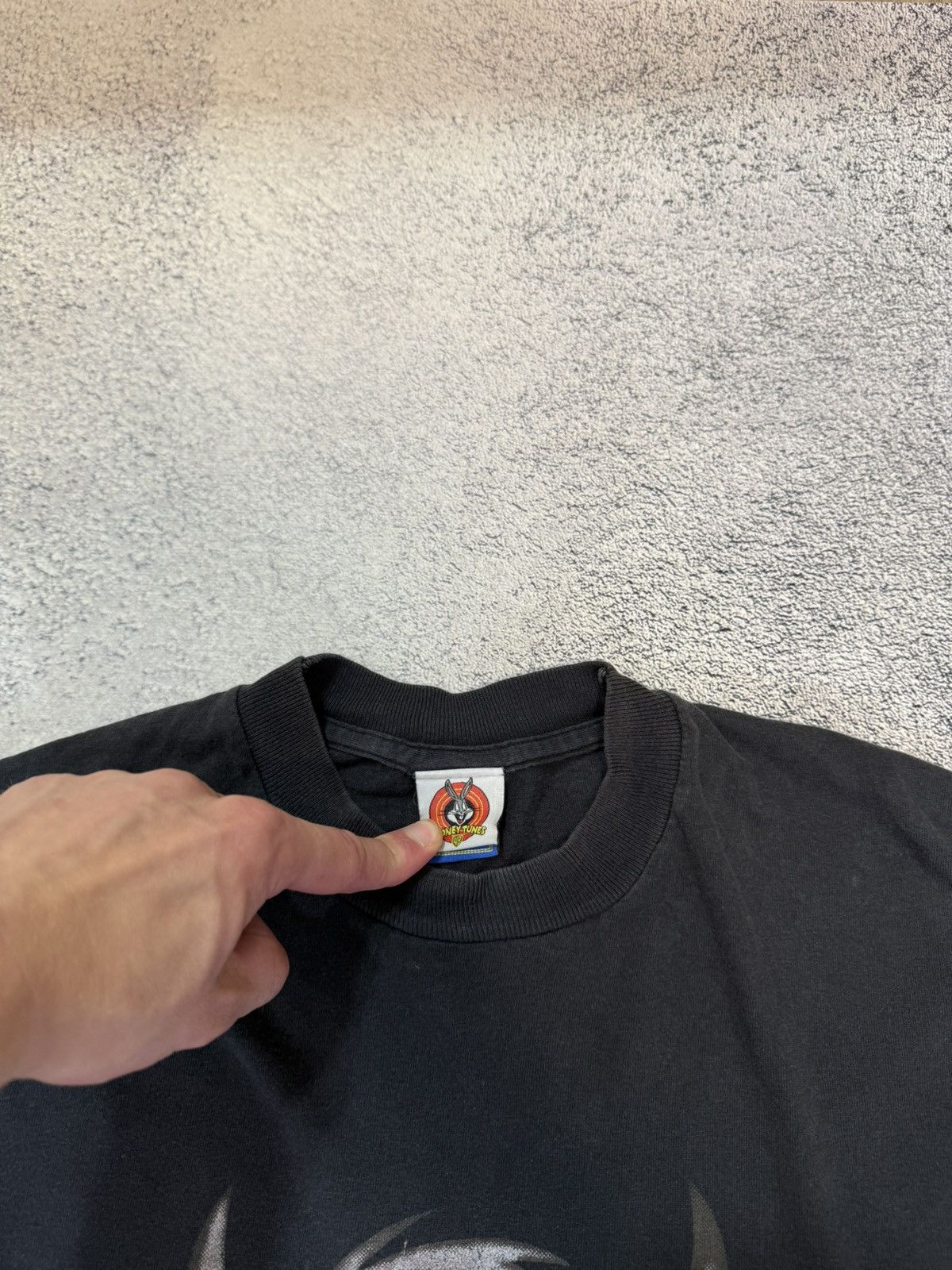 Warner Bros Vintage 1998 Looney Tunes Taz Long Sleeve Shirt Black S-M Size US M / EU 48-50 / 2 - 5 Thumbnail