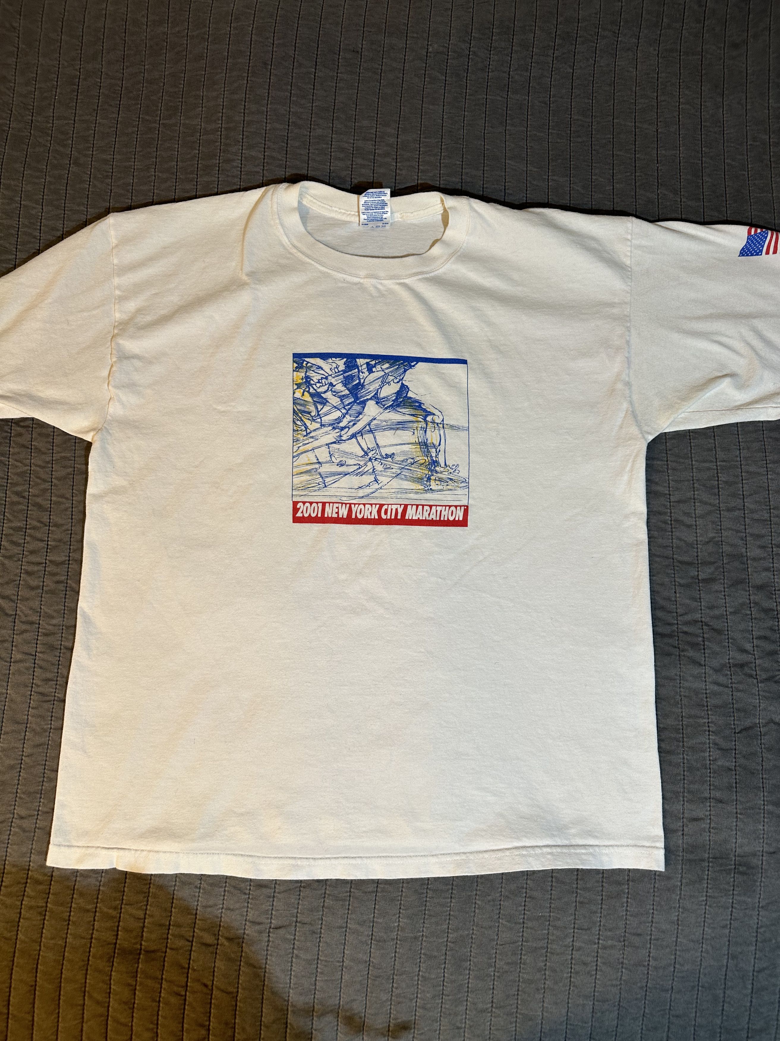 Image of Vintage 01 Nyc Marathon T-Shirt in White, Men's (Size XL)