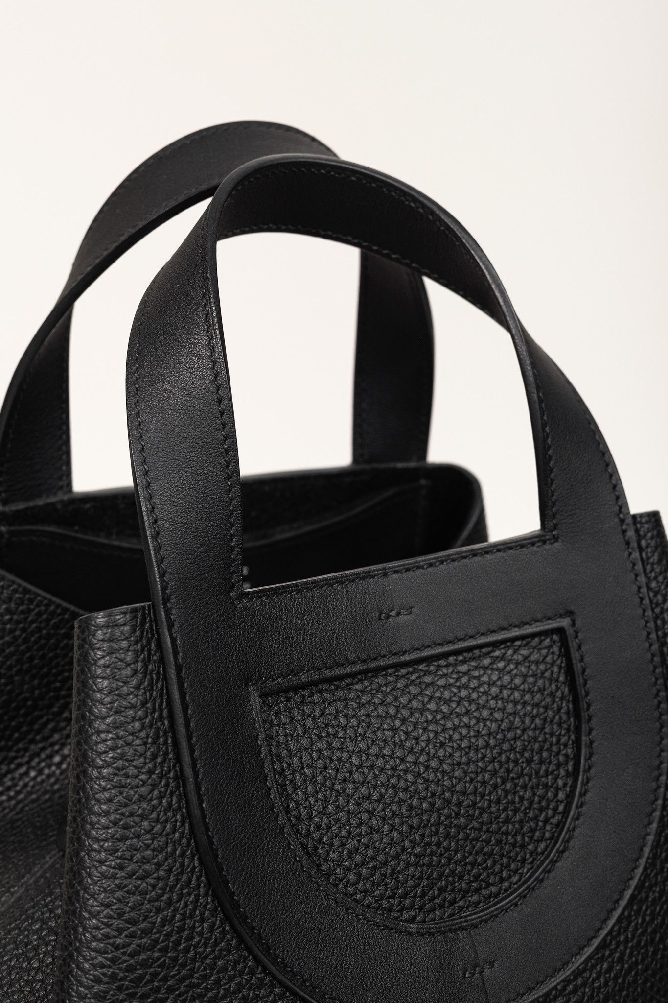 Hermes In-the-Loop 23 Taurillon Clemence Swift Tote