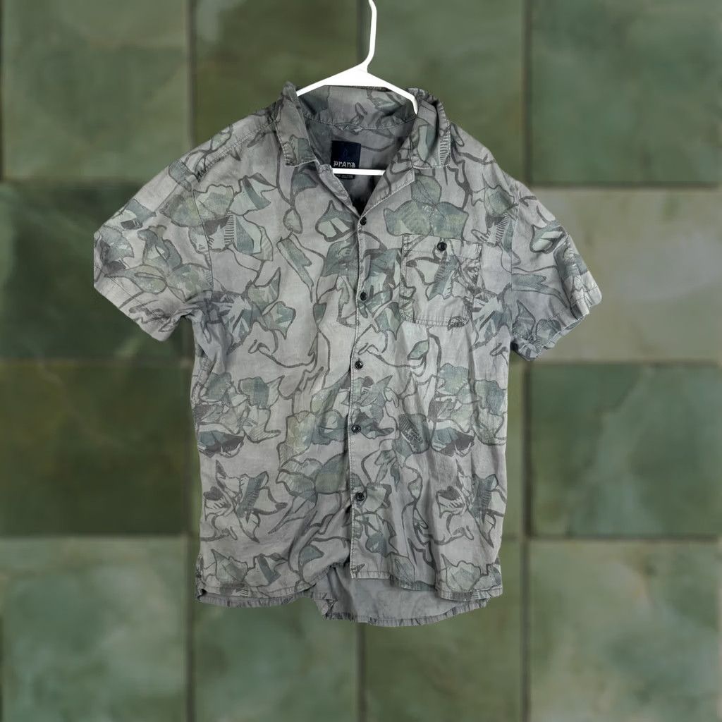 Prana prAna Shirt Mens XL Gray Green Floral Button Up Short Sleeve Lightweight Hiking Size US XL / EU 56 / 4 - 1 Thumbnail