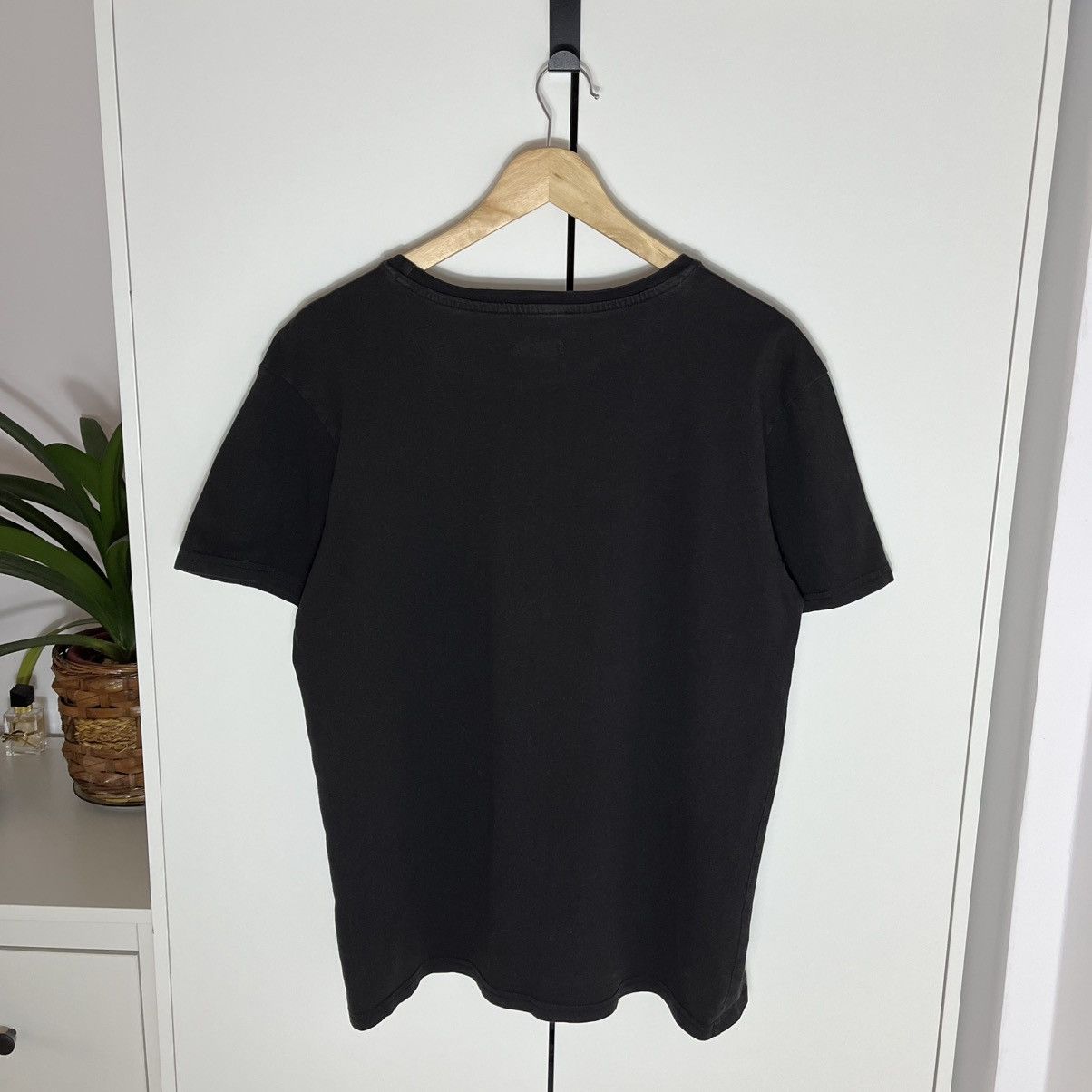 Ed Hardy Ed Hardy Cristian Audigier Big Cental Logo Black Tee Y2K Size US L / EU 52-54 / 3 - 7 Thumbnail