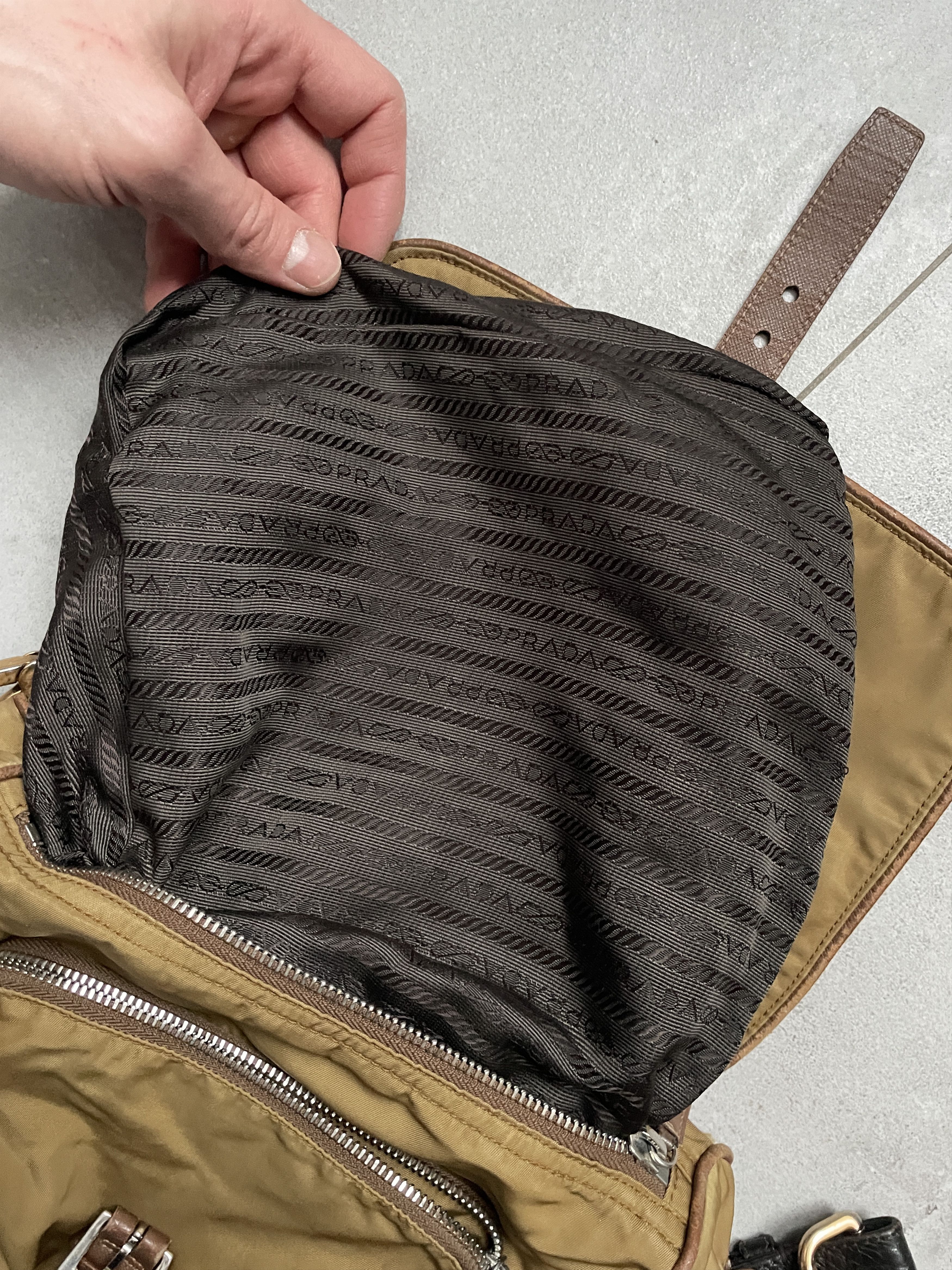 Prada Y2K PRADA BEIGE BROWN NYLON SHOULDER BAG Size ONE SIZE - 7 Thumbnail