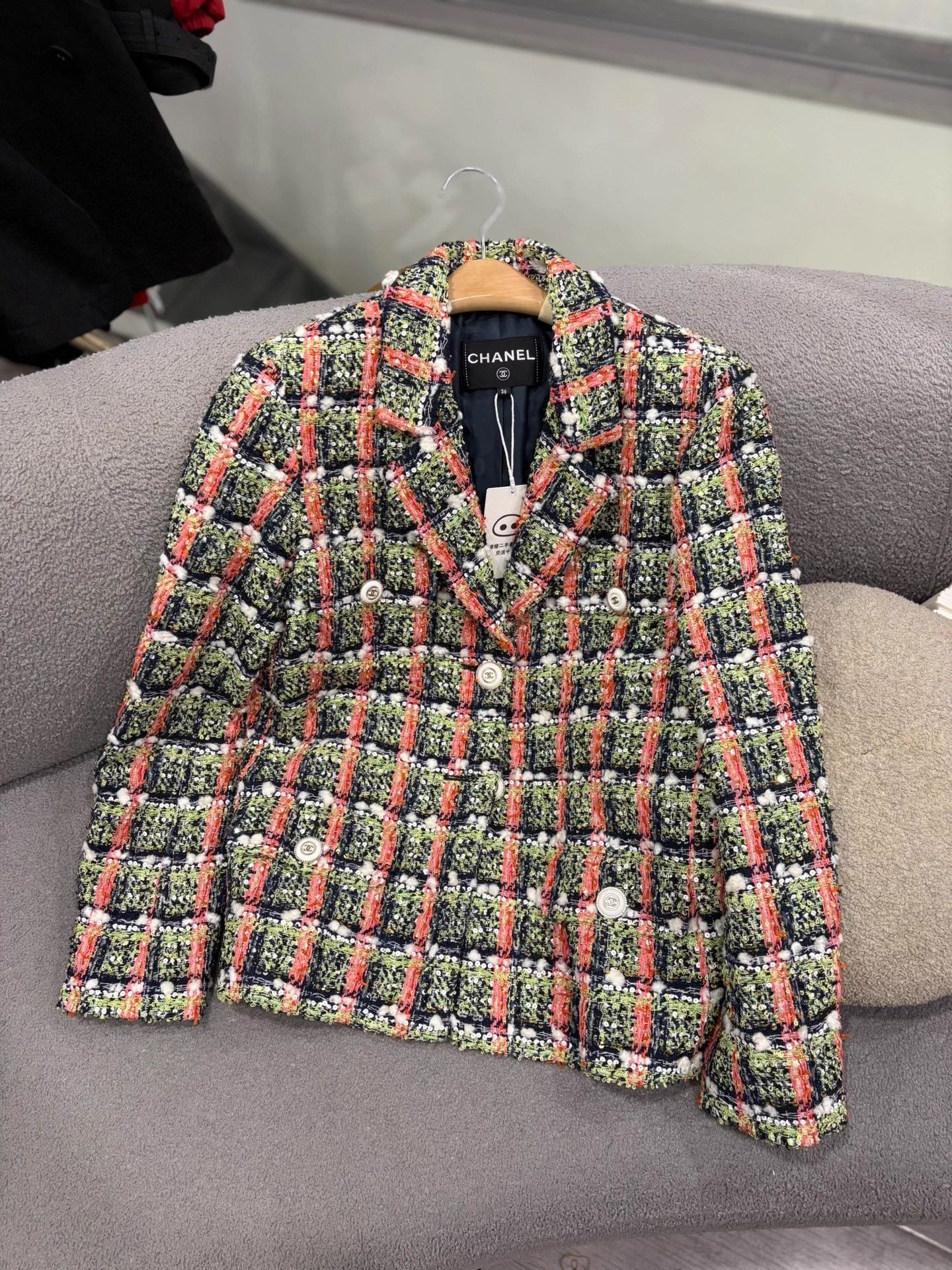 Chanel Chanel 20C Station Sequined Tweed 4-Pocket Jacket Size XS / US 0-2 / IT 36-38 - 1 Thumbnail