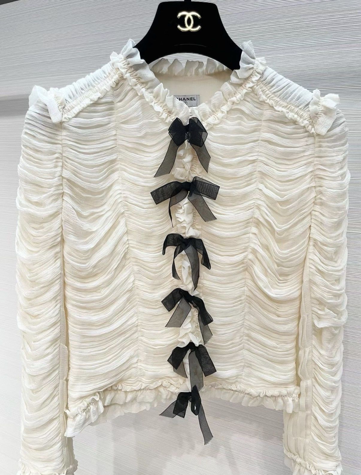 Chanel Chanel F36 Bow Pleated Silk Top J33 Size XS / US 0-2 / IT 36-38 - 5 Thumbnail