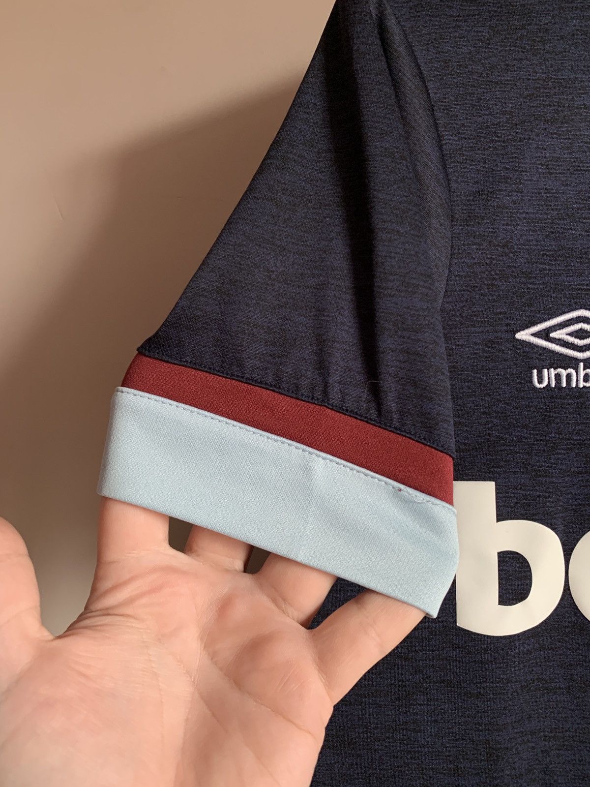 Umbro West Ham United Third Football Shirt Umbro Soccer Jersey S Size US S / EU 44-46 / 1 - 12 Thumbnail