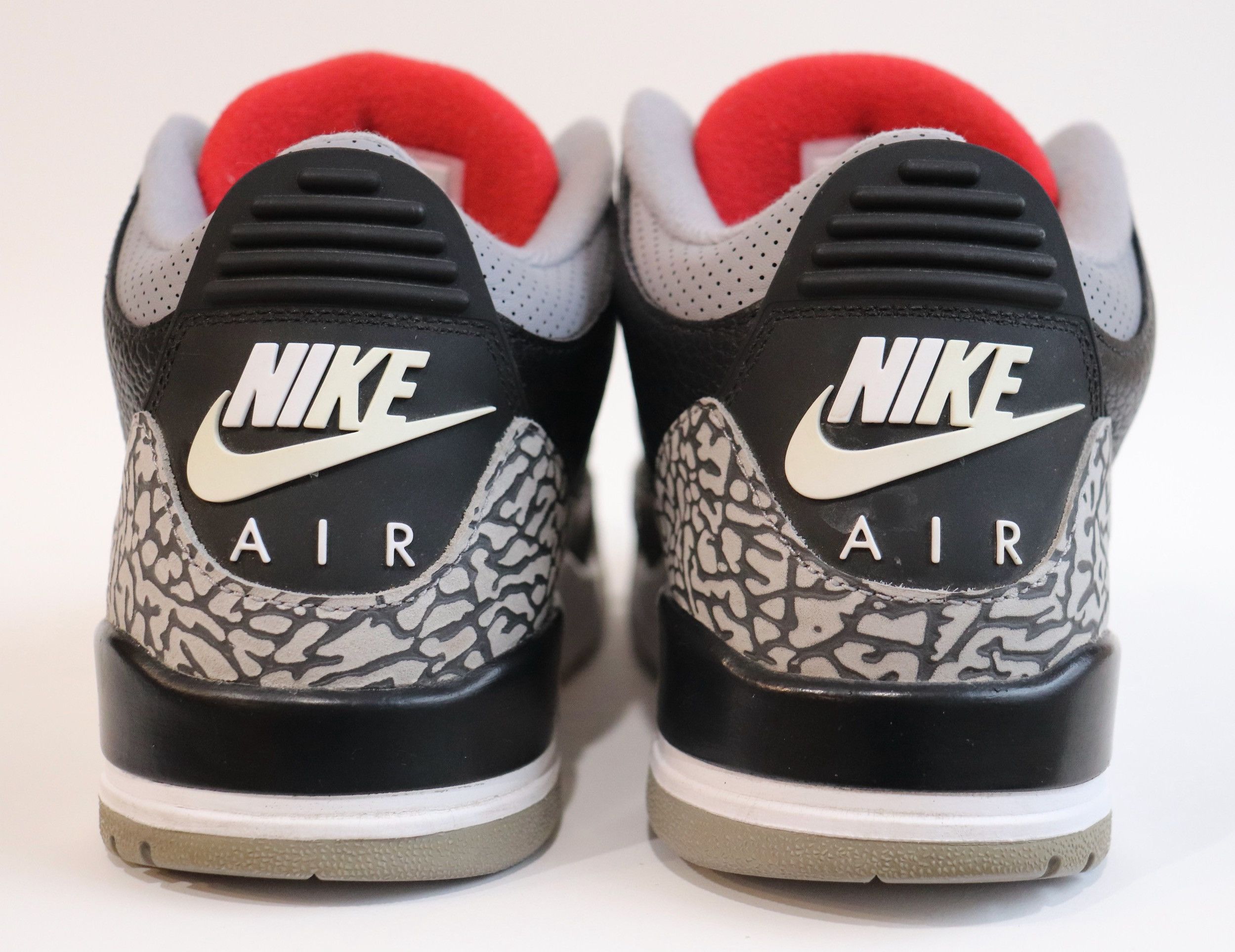 Jordan Brand Nike Air Jordan 3 Black Cement 2018 Retro Men's Sz.8 NDS Size US 8 / EU 41 - 7 Thumbnail