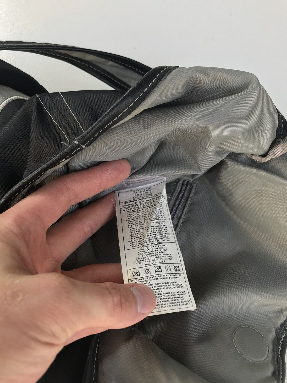 Vintage Nike Vintage bag Nike shoper y2k style Size ONE SIZE - 13 Thumbnail