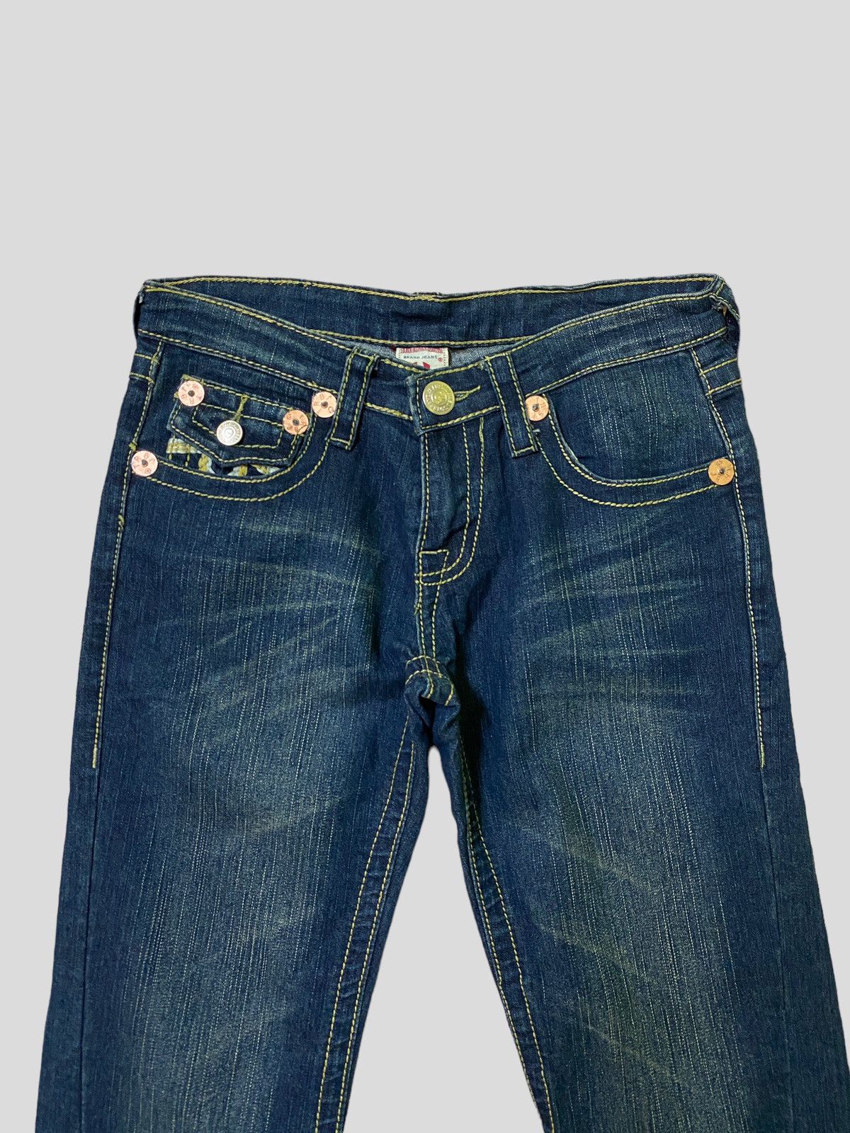 True Religion × Vintage Flared TRUE RELIGION Embroidered Back Pocket Denim Size US 28 / EU 44 - 4 Thumbnail
