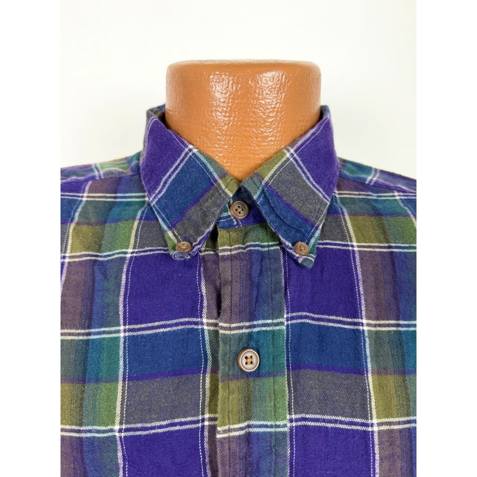 Arrow VINTAGE Arrow Shirt Men L Purple 90s Plaid Outdoors Travel USA Made Chevella Button-Up Long Sleeve Collar-Down Pockets Cotton Polyester Size US L / EU 52-54 / 3 - 4 Thumbnail