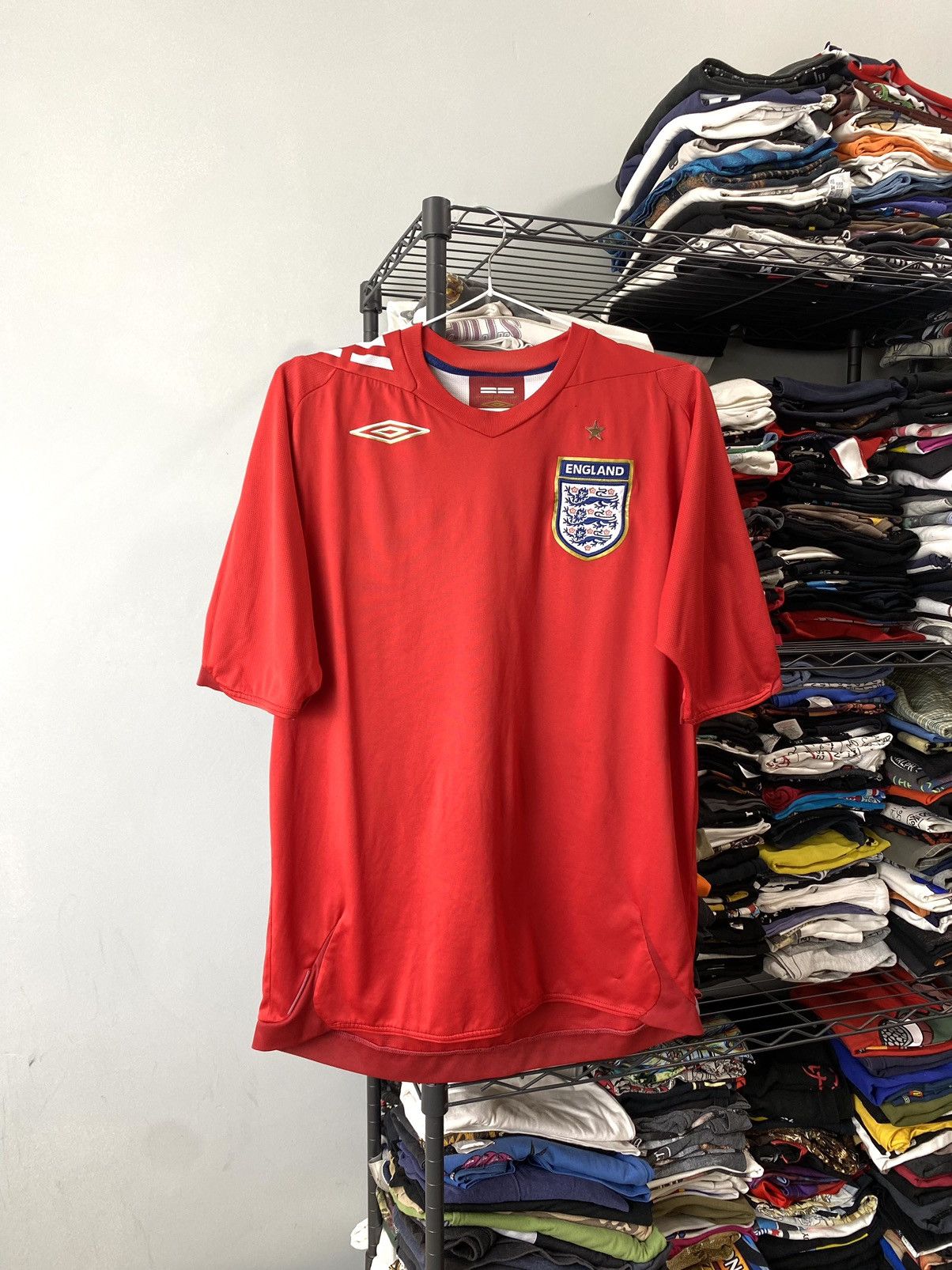 Umbro Vintage 06-08 Umbro England Soccer Jersey T Shirt Size US M / EU 48-50 / 2 - 1 Thumbnail