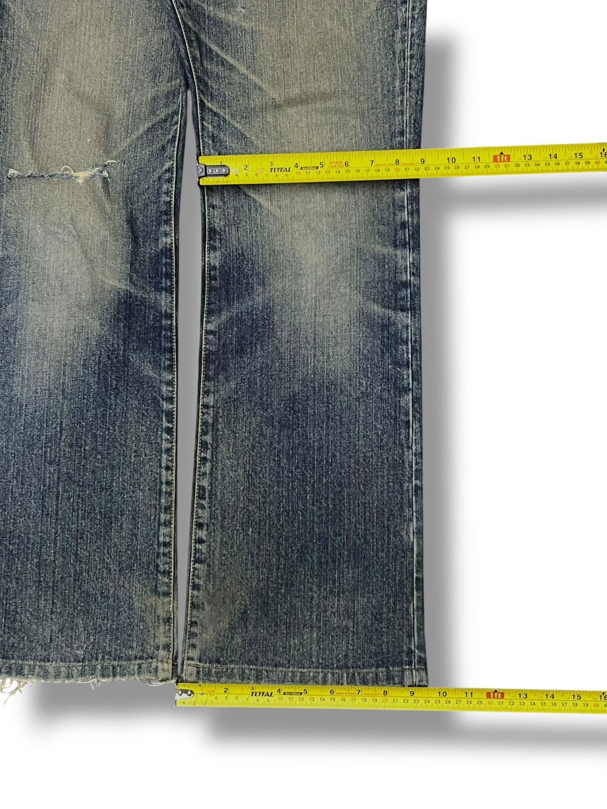 Uniqlo Bootcut Vintage 00s Uniqlo - Faded Whiskering Mud Wash Jeans Size US 34 / EU 50 - 16 Thumbnail