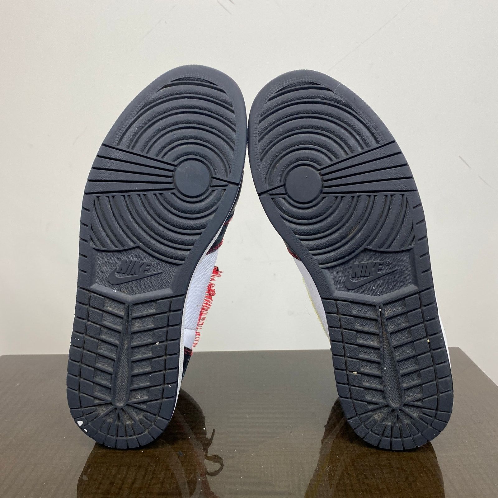 Jordan Brand × Nike Nike Air Jordan 1 Retro OG High Sneakers Shoes Men's 13 Size US 13 / EU 46 - 7 Thumbnail