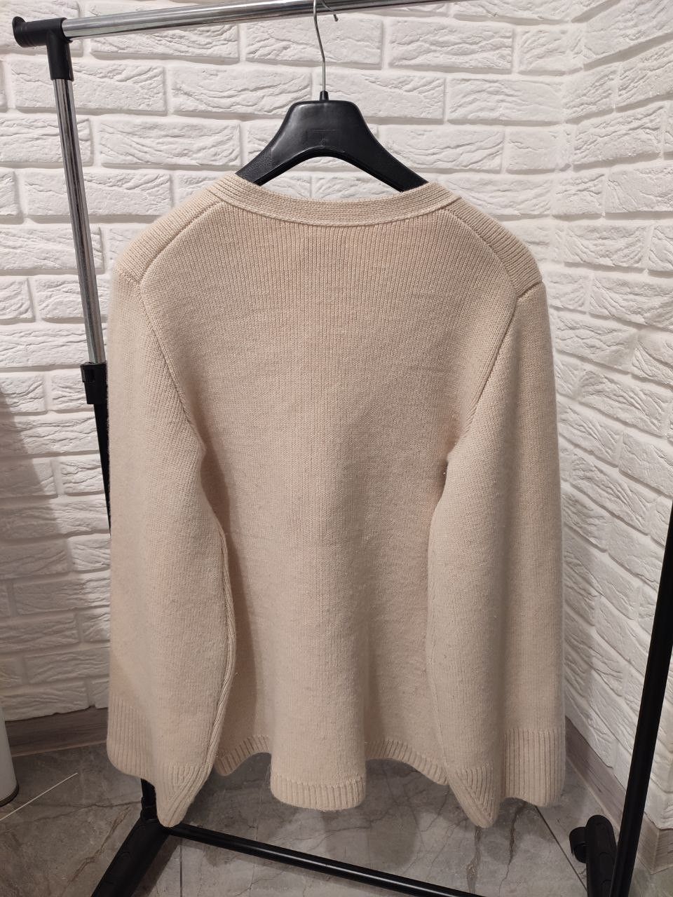 KHAITE Cashmere womens cardigan Khaite Beige size M Quiet Luxury Size M / US 6-8 / IT 42-44 - 8 Thumbnail