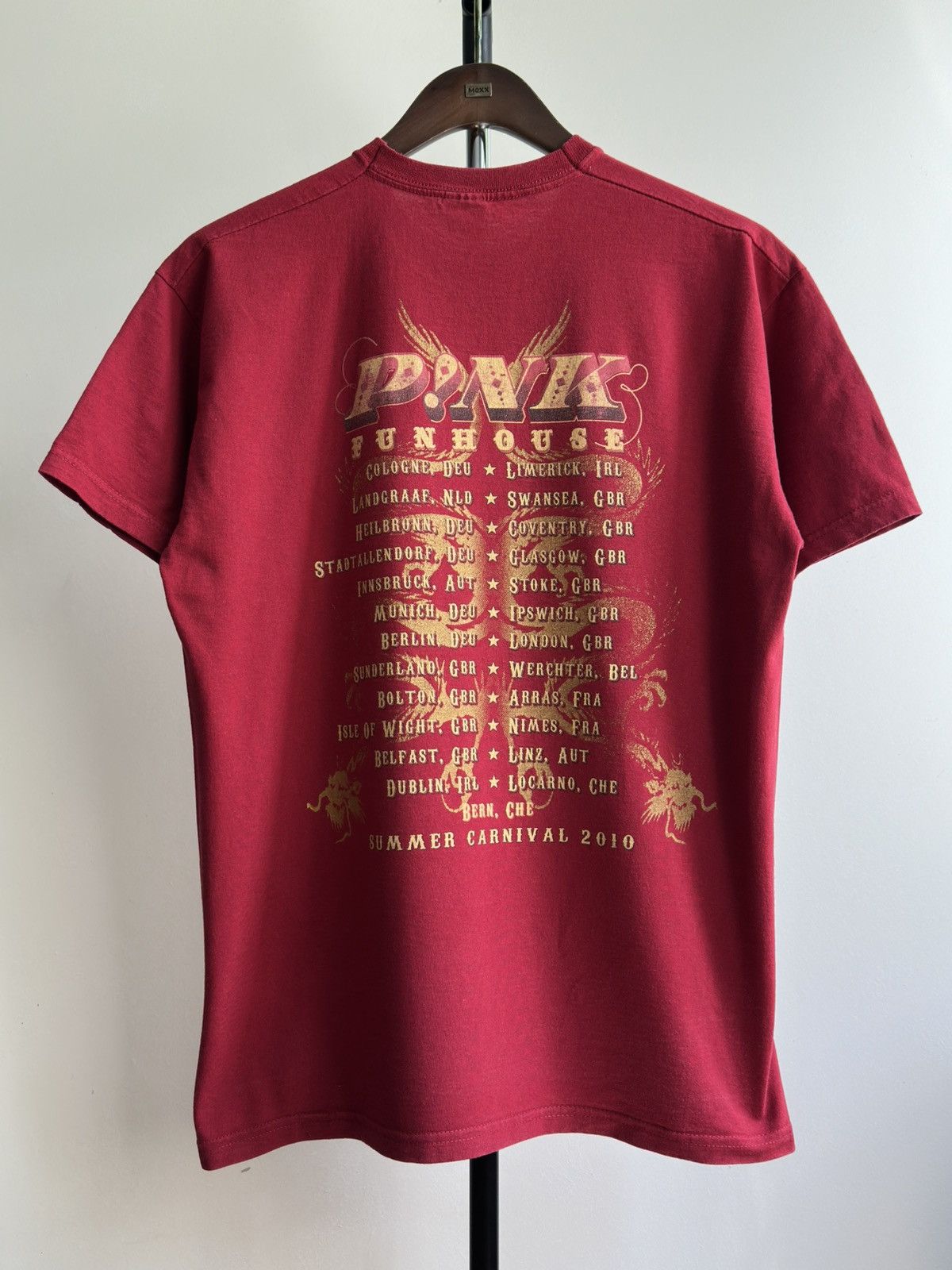 Band Tees × Vintage Vintage 2010 Pink Funhouse Summer Carnival Tour Tee Size US M / EU 48-50 / 2 - 2 Thumbnail