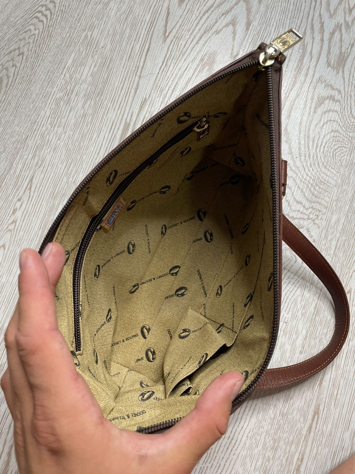 Dooney & Bourke Vintage Dooney&Bourke Made in USA Handle Bag Size ONE SIZE - 11 Thumbnail