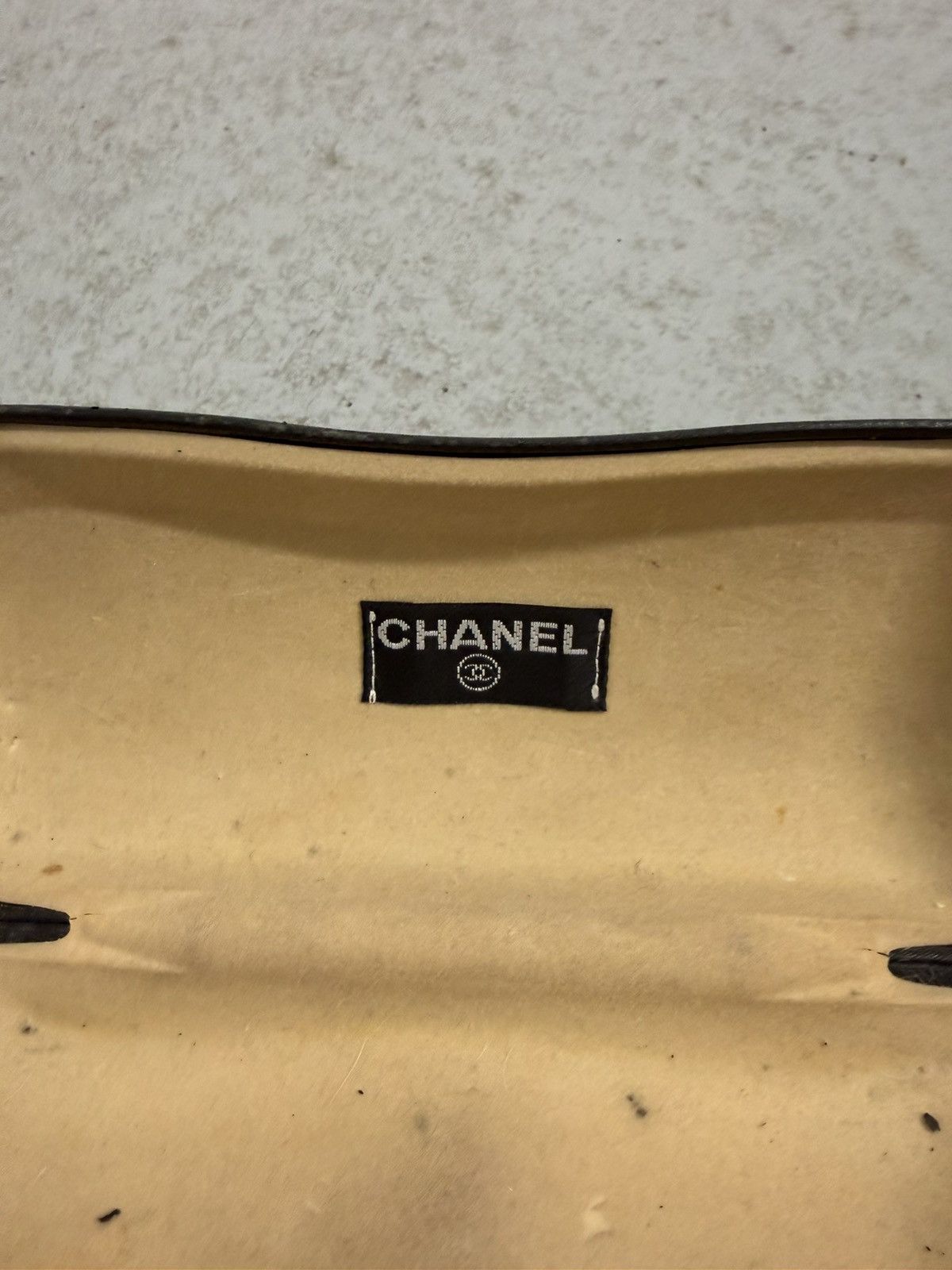 Chanel Vintage Chanel Earring Sunglasses With Case Size ONE SIZE - 13 Thumbnail