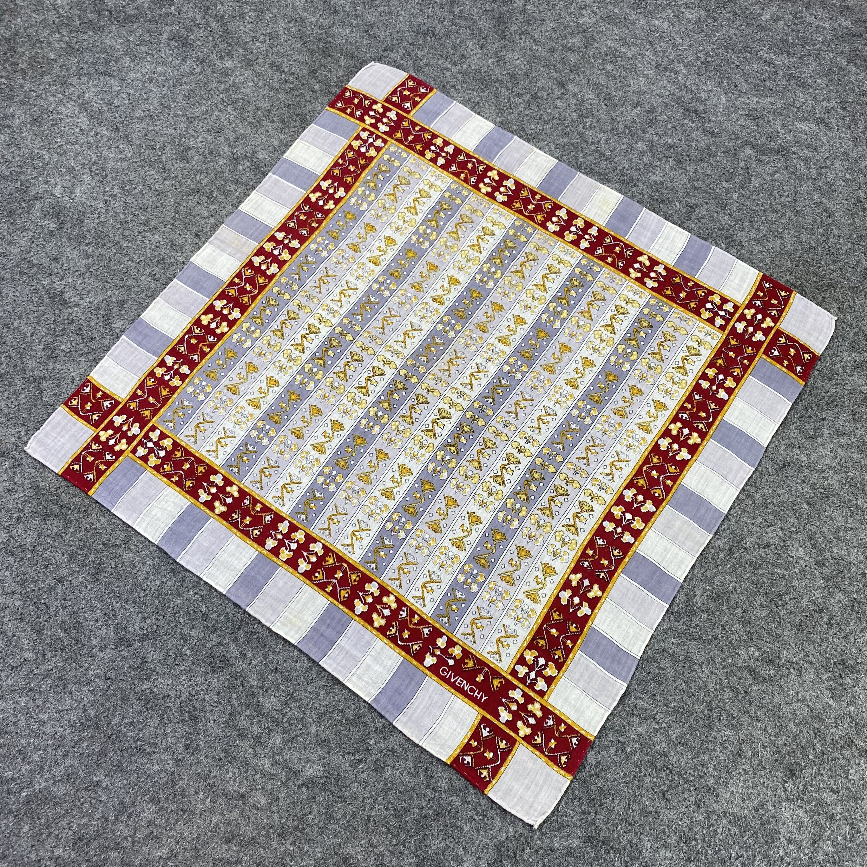 Givenchy Givenchy Handkerchief Neckerchief Bandana-B1840 Size ONE SIZE - 4 Thumbnail