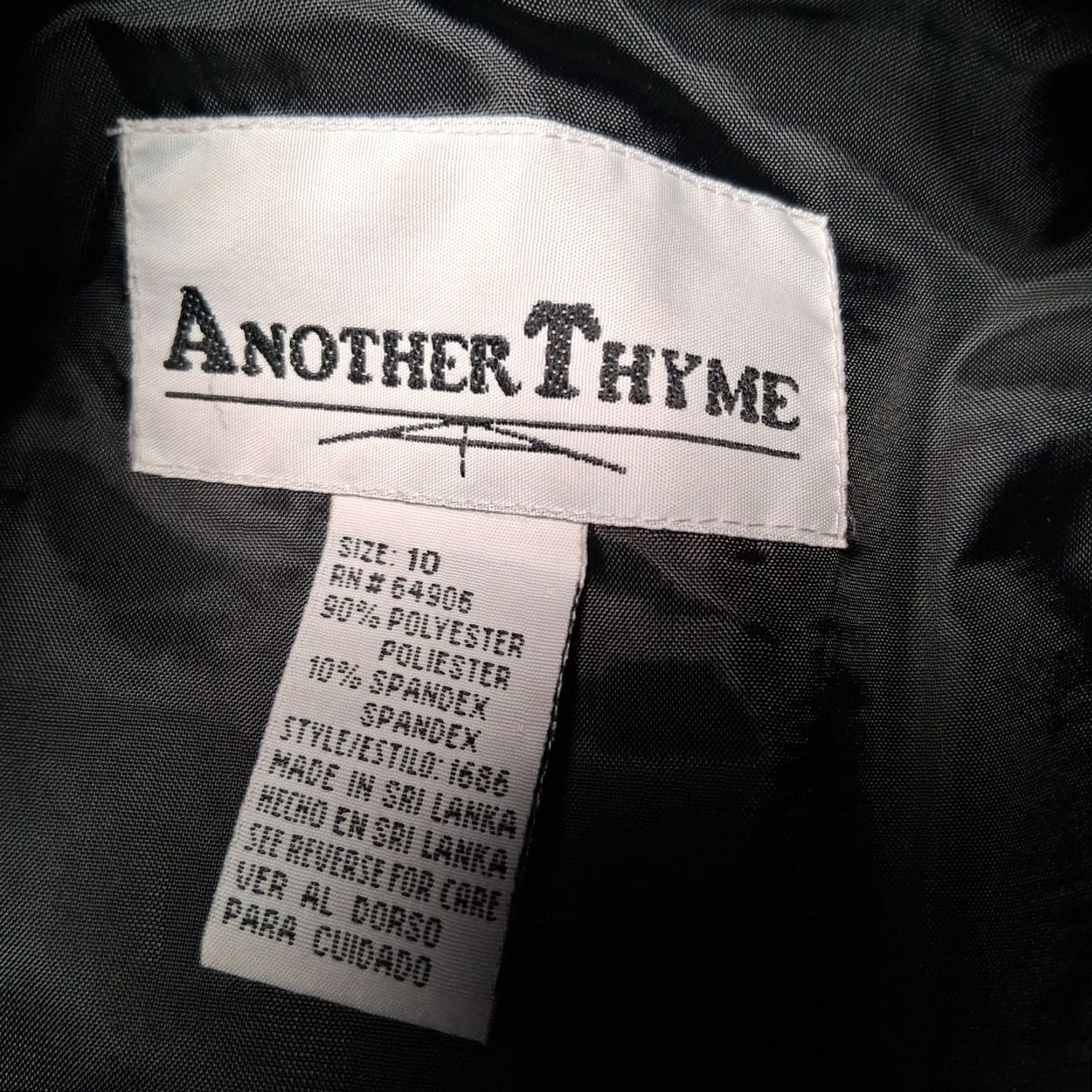 Velour VINTAGE Another Thyme Dress Shirt Womens 1990s Black Velour 10 Short Sleeve Round Neck Button Witchy Whimsy Goth 90s Velour Dress Size L / US 10 / IT 46 - 4 Thumbnail