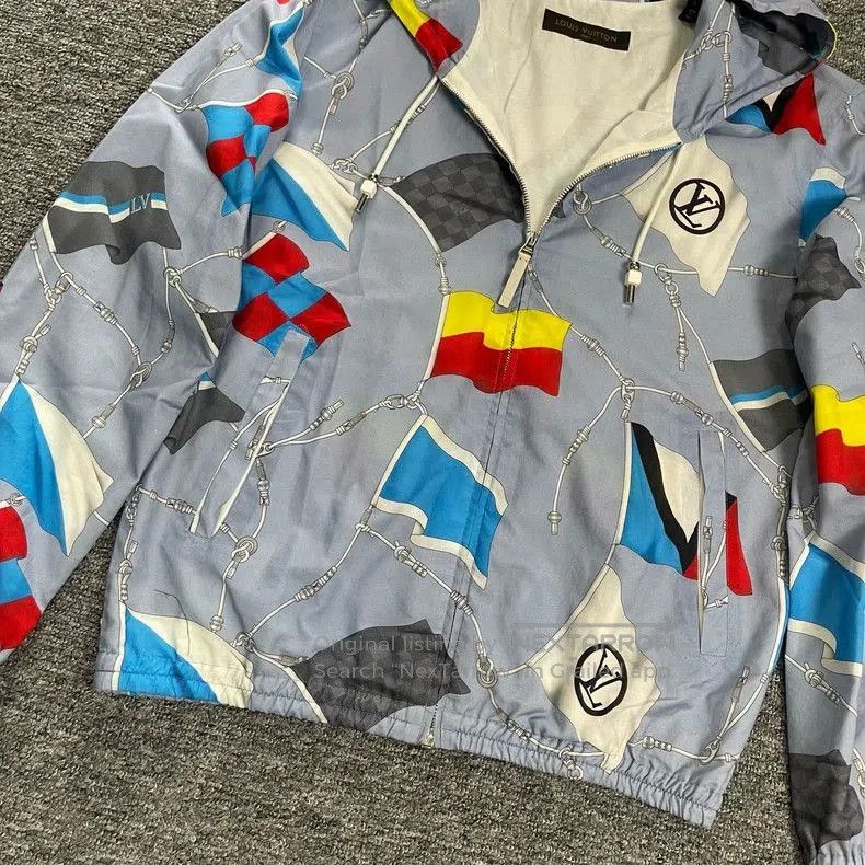 Louis Vuitton Louis Vuitton S Windbreaker Hooded. Size US S / EU 44-46 / 1 - 2 Thumbnail