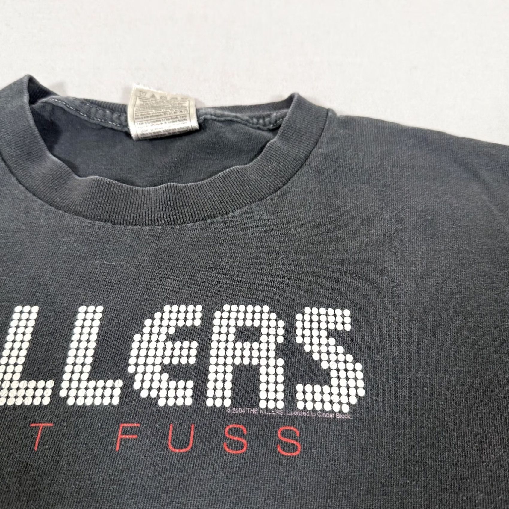 Fruit Of The Loom VINTAGE The Killers Shirt Mens S Black Hot Fuss Band Music Concert Tee Size US S / EU 44-46 / 1 - 4 Thumbnail