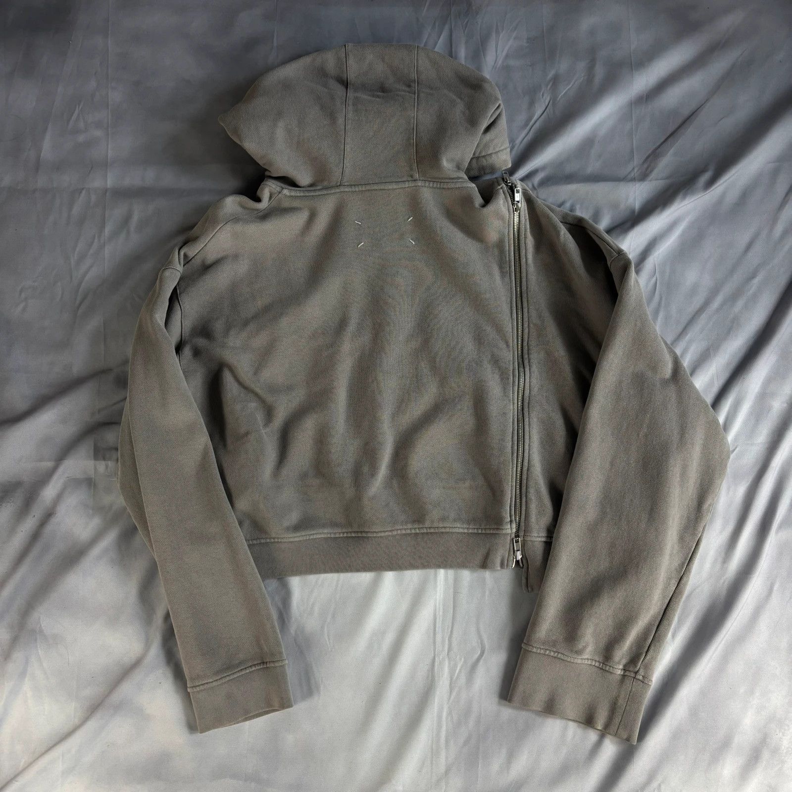 Maison Margiela Margiela 1 zip asymmetric hoodie grey cropped cool grey Size US XS / EU 42 / 0 - 4 Thumbnail