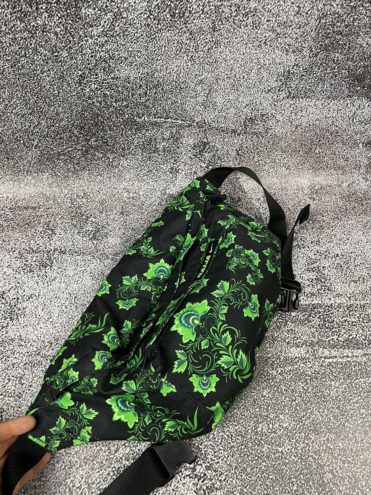 Nike Nike World Cup Nigeria Stadium Tech Hip Pack Naija sling bag Size ONE SIZE - 5 Thumbnail